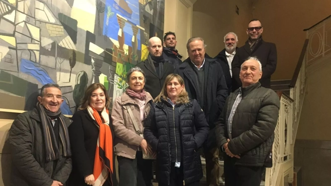 Participantes en el encuentro sobre el futuro del Centro Aragonés de Barcelona. Participantes en el encuentro sobre el futuro del Centro Aragonés de Barcelona.