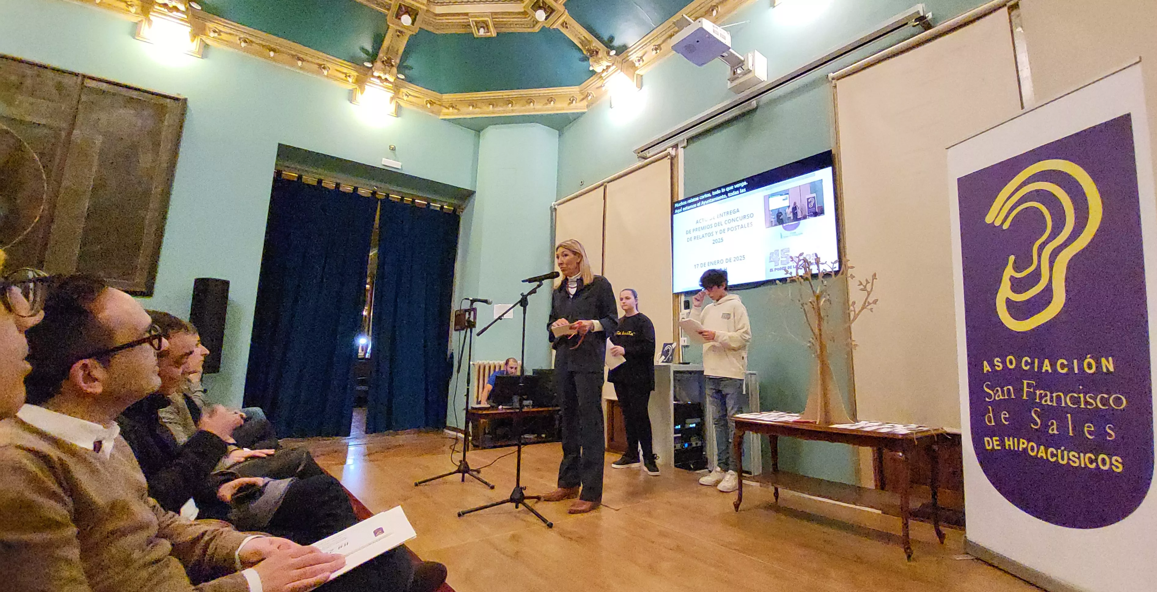 Acto de entrega de premios del IX Concurso de Relatos Cortos de la Asociación de Hipoacúsicos de Huesca. Foto Mercedes Manterola