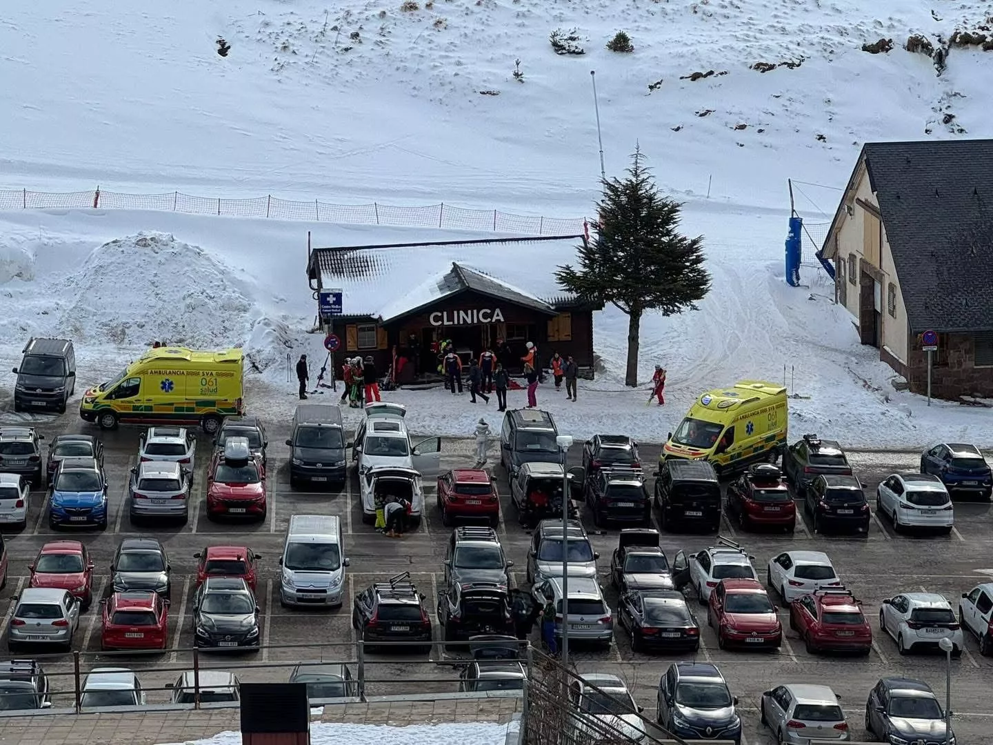 Estación de Astún tras el accidente de este sábado.