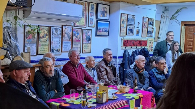 Mucha animación en la Peña Taurina