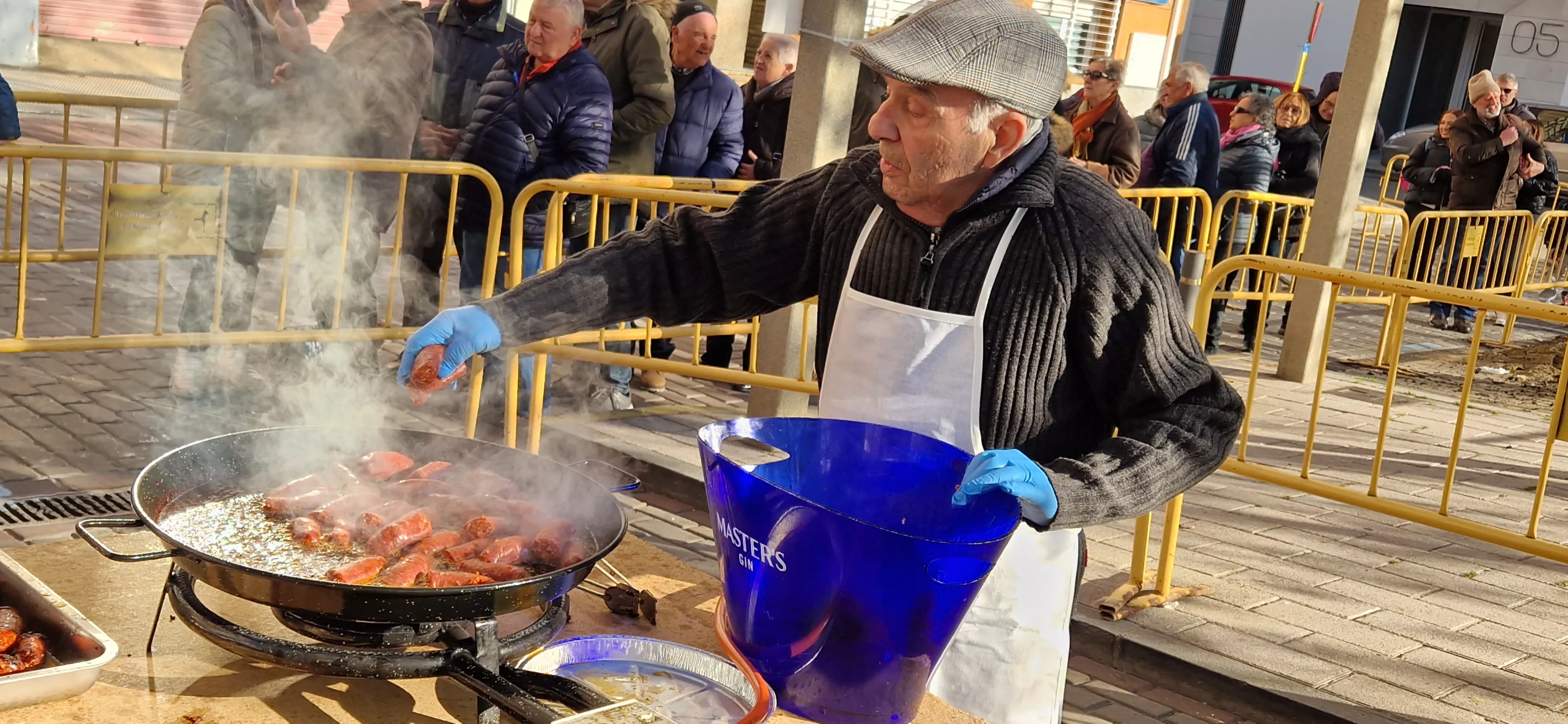 Almuerzo previo a la bendición de animales por San Antón. Foto Myriam Martínez 