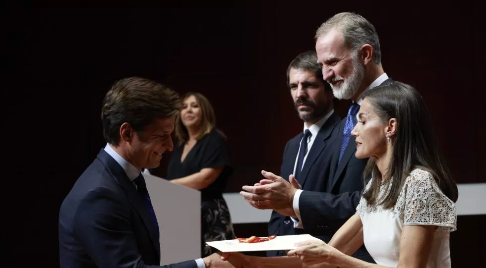 Julián López "El Juli" recoge el último Premio Nacional de Tauromaquia a manos de la Reina Doña Leticia..