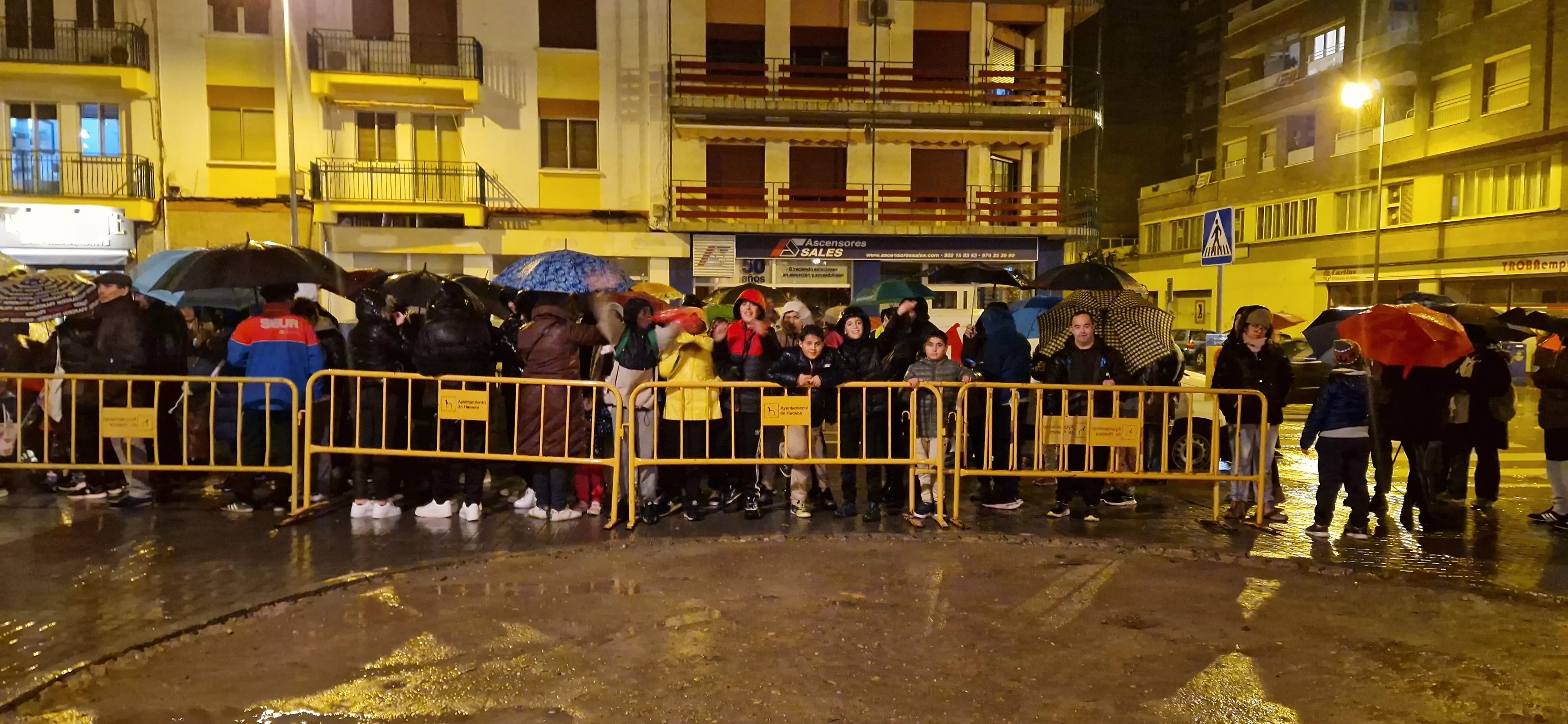 Víspera de San Vicente, sin hoguera y a cubierto. Foto Myriam Martínez 