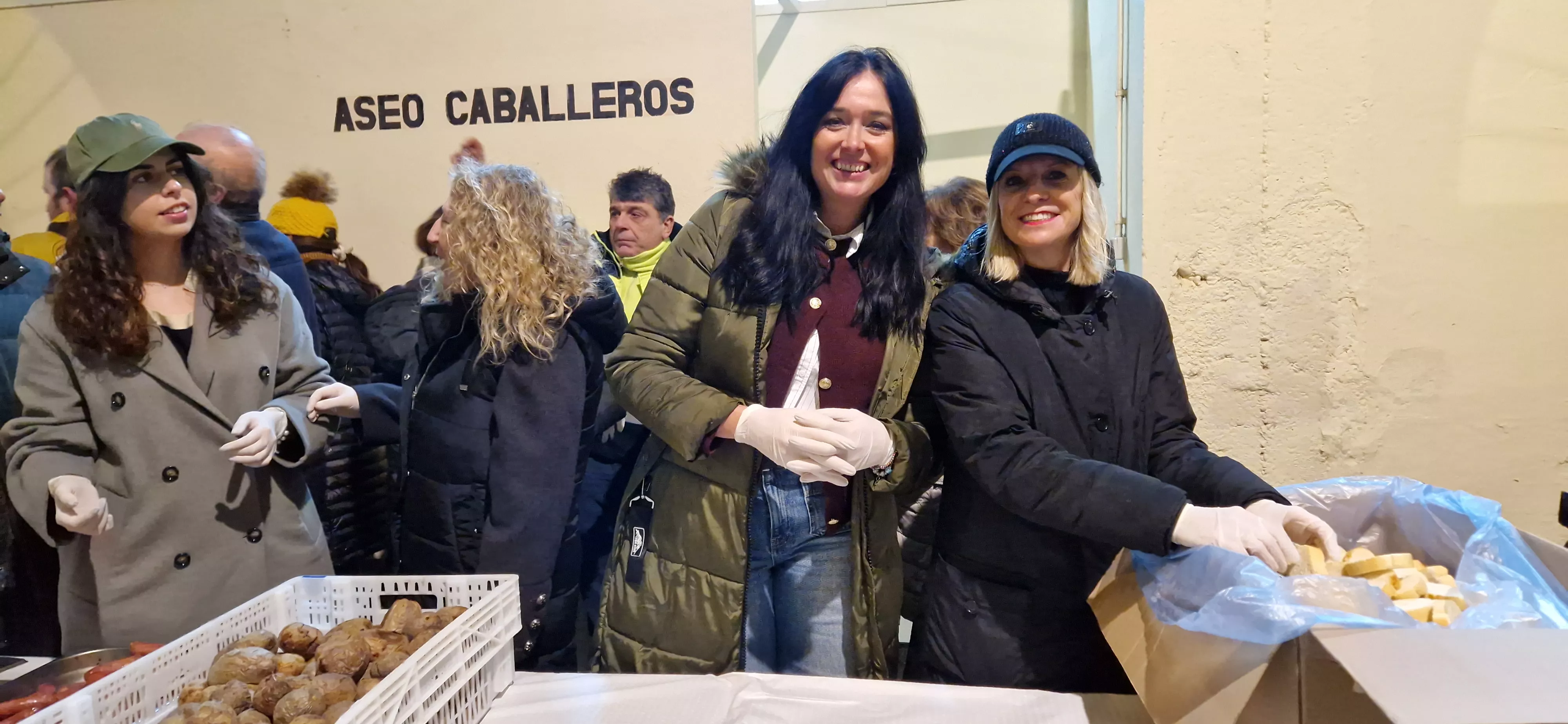 Víspera de San Vicente, sin hoguera y a cubierto. Foto Myriam Martínez 