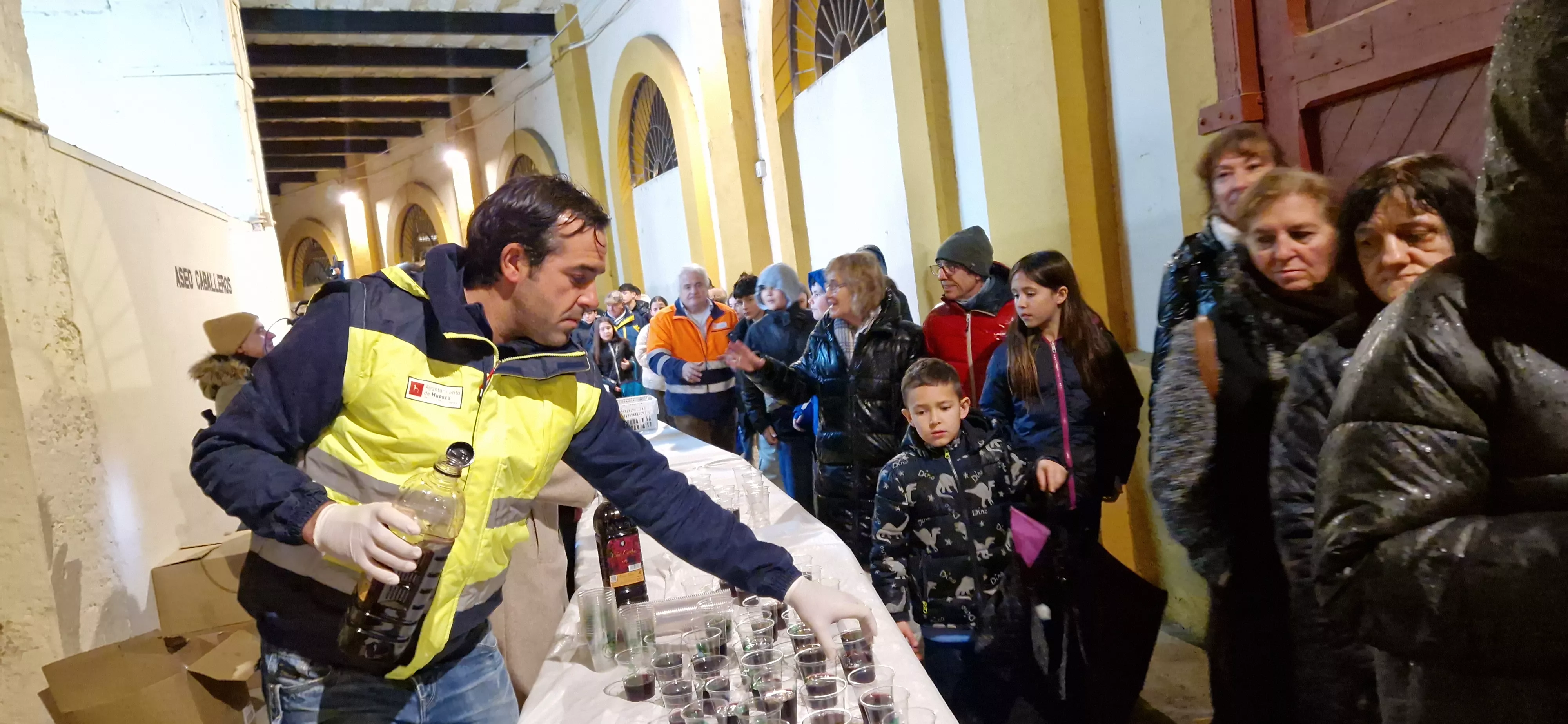Víspera de San Vicente, sin hoguera y a cubierto. Foto Myriam Martínez 