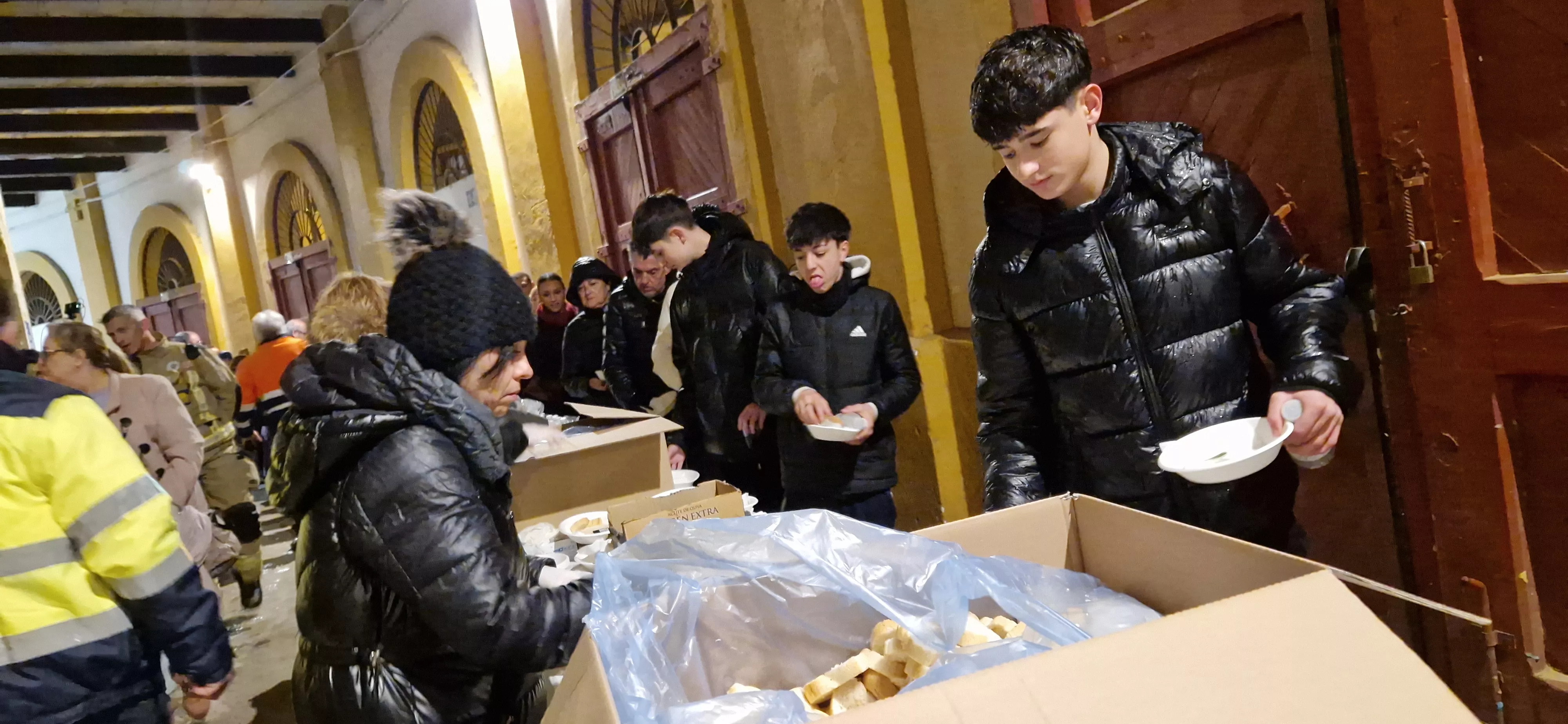 Víspera de San Vicente, sin hoguera y a cubierto. Foto Myriam Martínez 