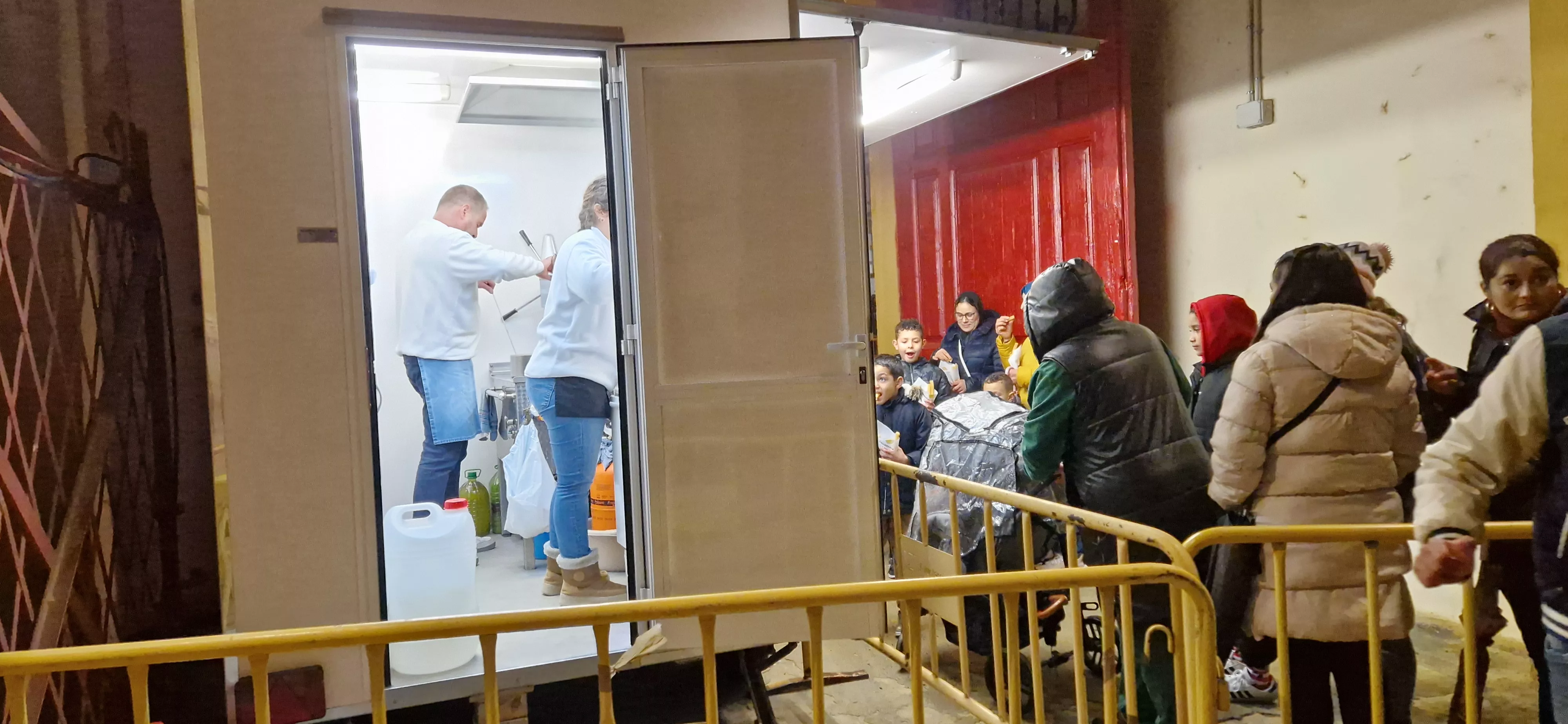 Víspera de San Vicente, sin hoguera y a cubierto. Foto Myriam Martínez 