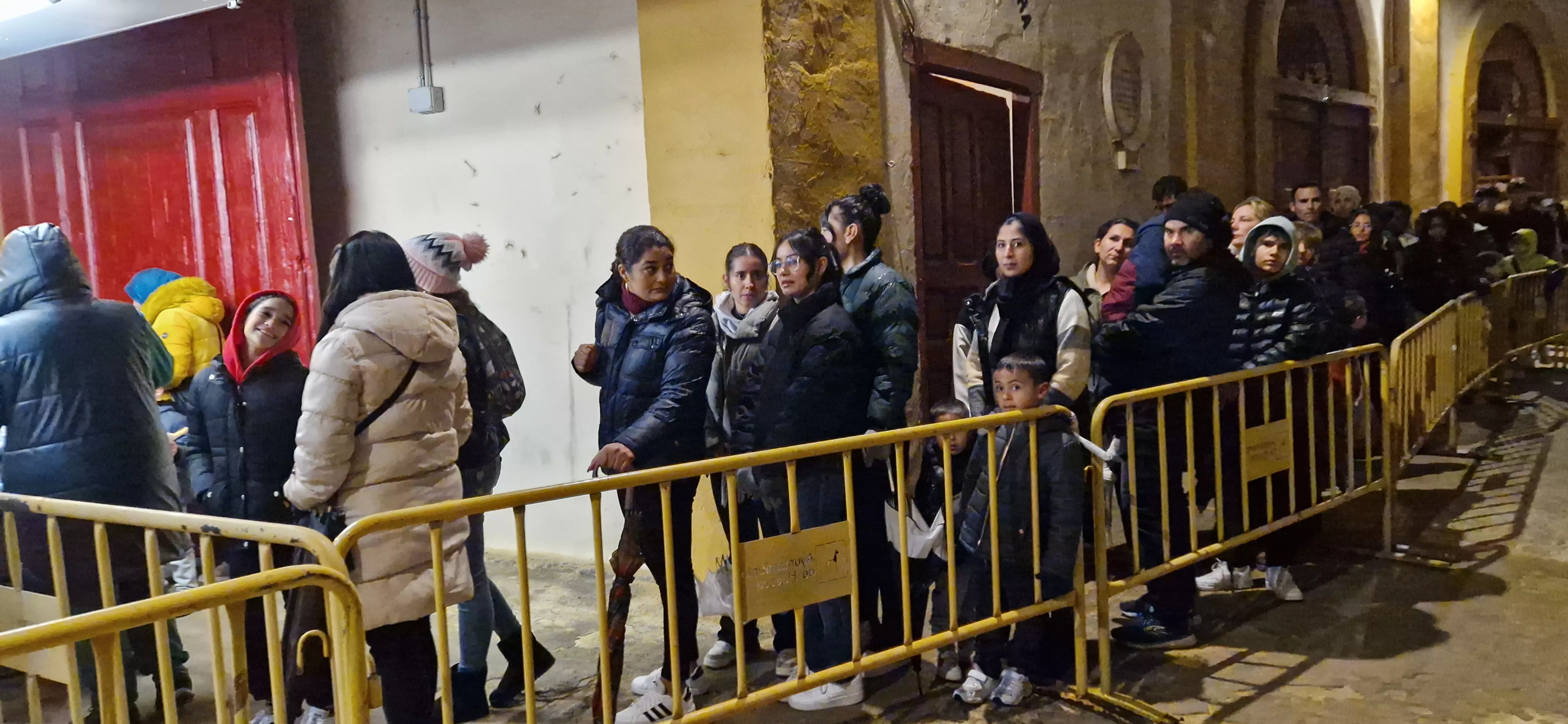 Víspera de San Vicente, sin hoguera y a cubierto. Foto Myriam Martínez 