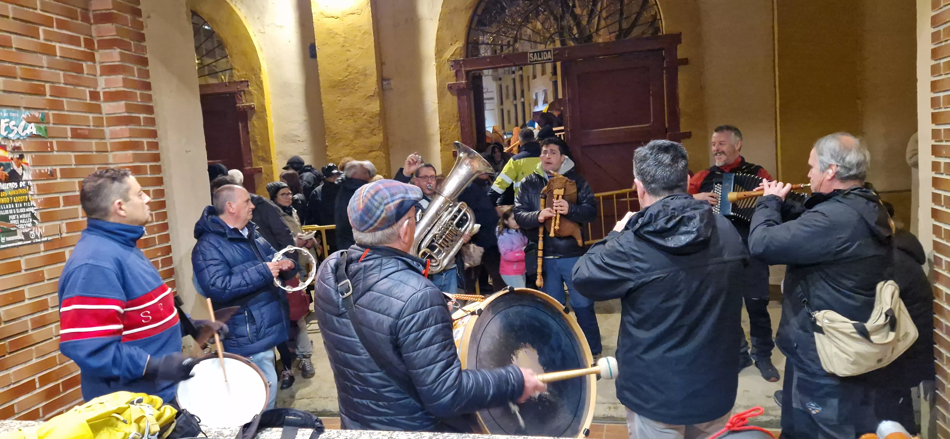 Víspera de San Vicente, sin hoguera y a cubierto. Foto Myriam Martínez 