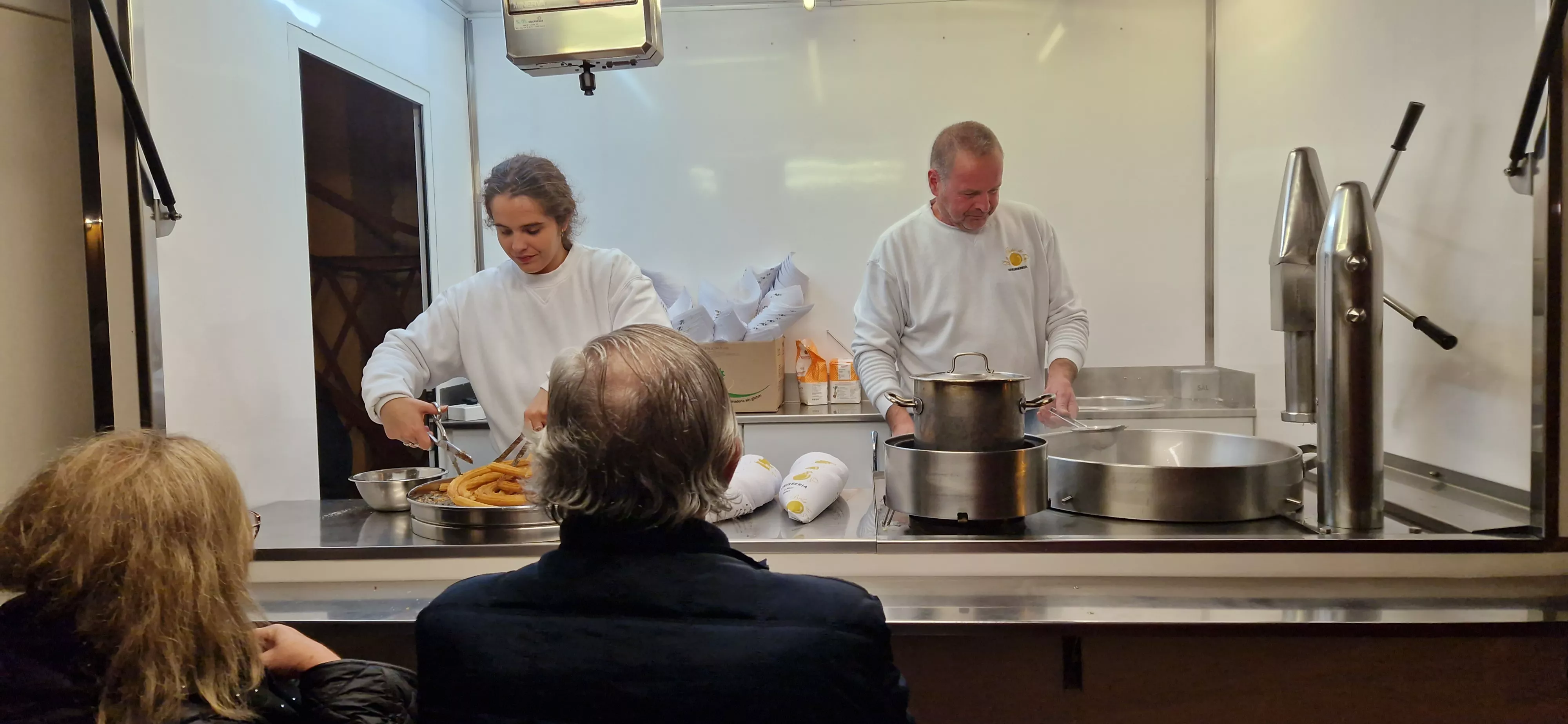 Víspera de San Vicente, sin hoguera y a cubierto. Foto Myriam Martínez 