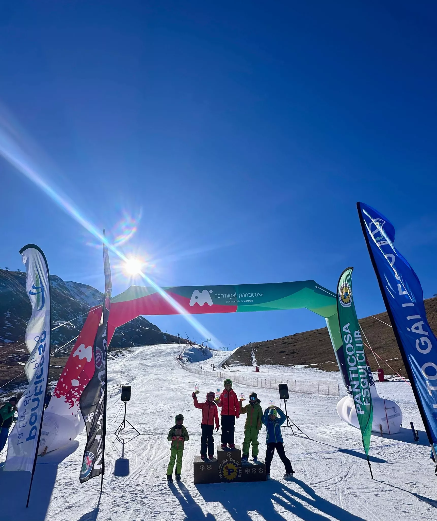 Imágenes del XVI Trofeo Panticosa de esquí