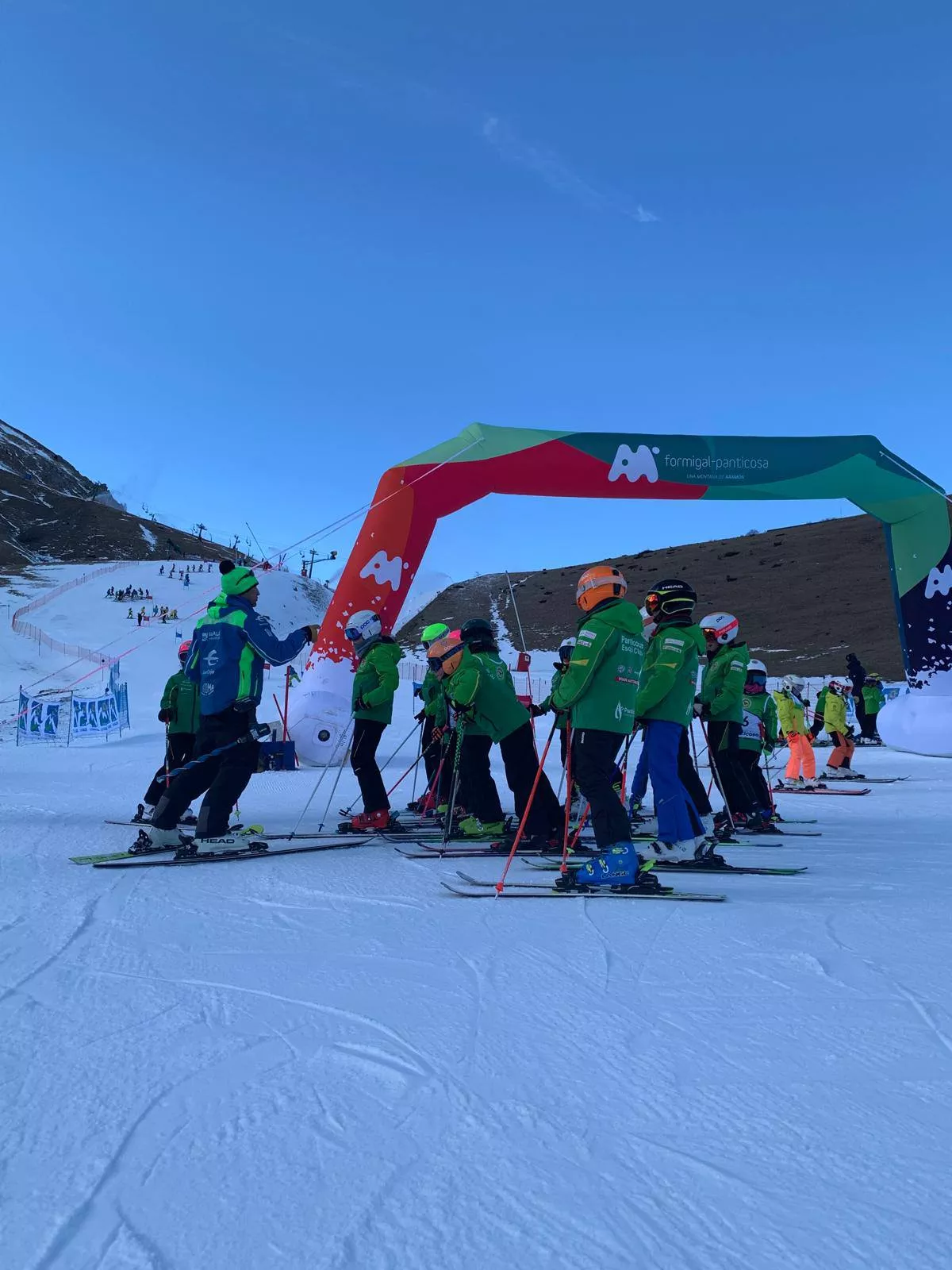 Imágenes del XVI Trofeo Panticosa de esquí