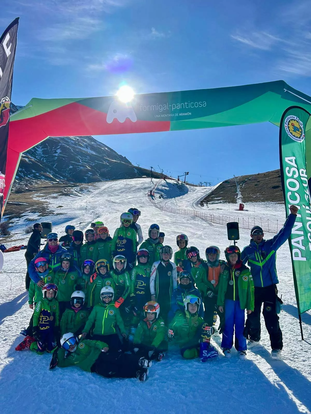 Imágenes del XVI Trofeo Panticosa de esquí