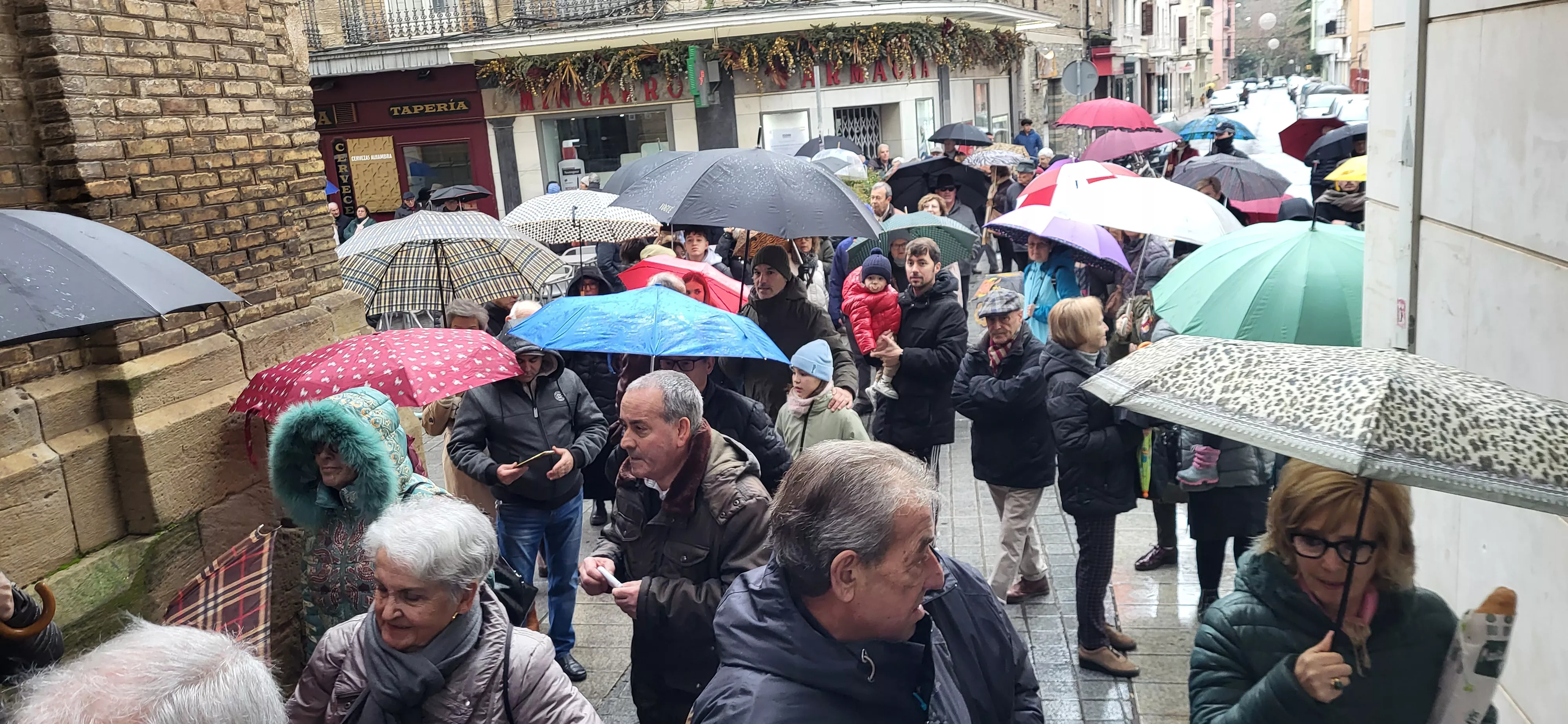 Ronda a San Vicente 2025 con Elenco Aragonés y el Grupo San Lorenzo. Foto Mercedes Manterola