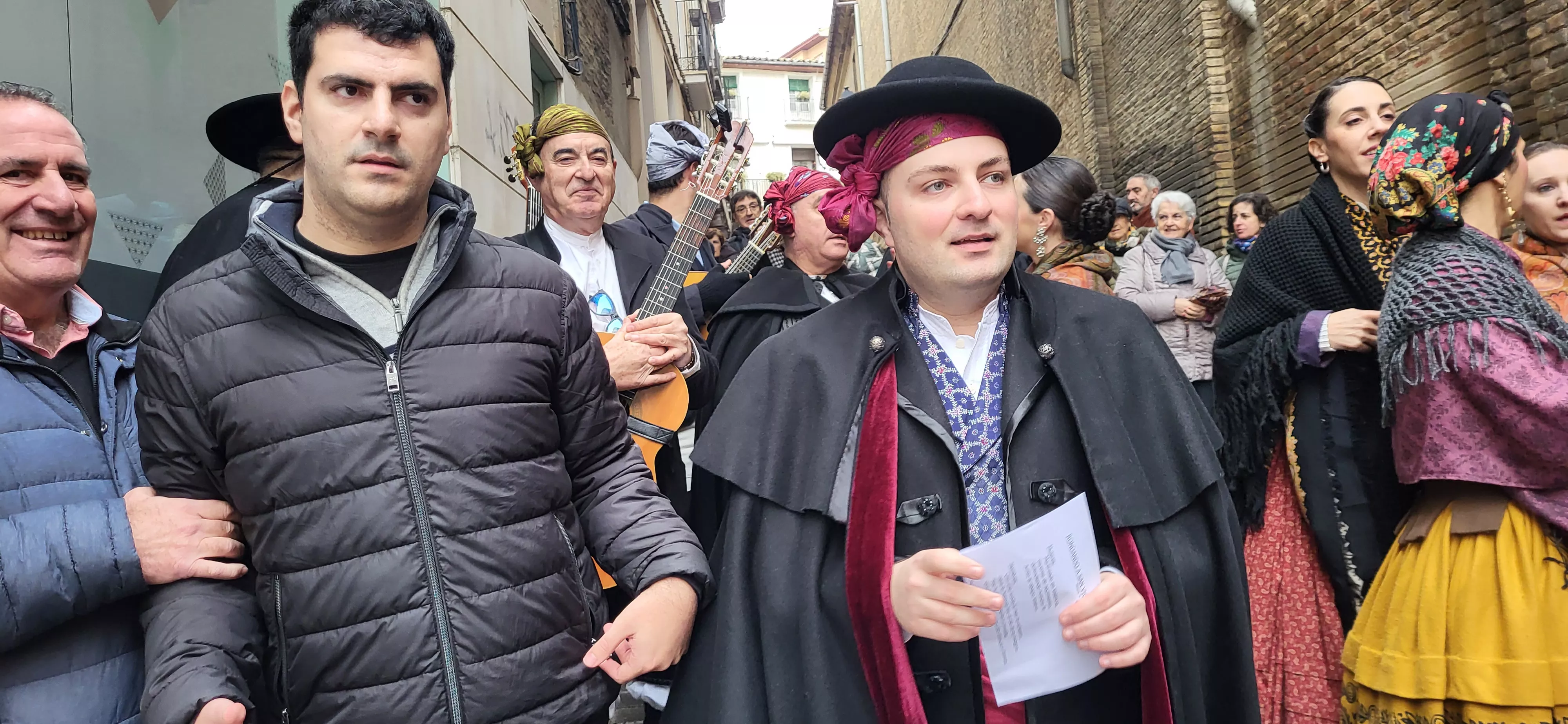 Ronda a San Vicente 2025 con Elenco Aragonés y el Grupo San Lorenzo. Foto Mercedes Manterola