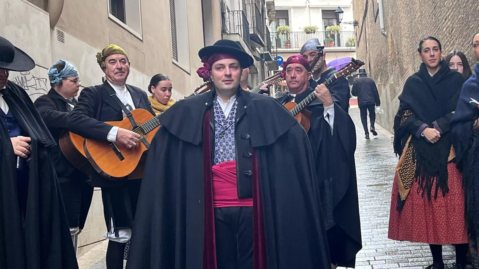 Ronda a San Vicente 2025 con Elenco Aragonés y el Grupo San Lorenzo. Foto Mercedes Manterola