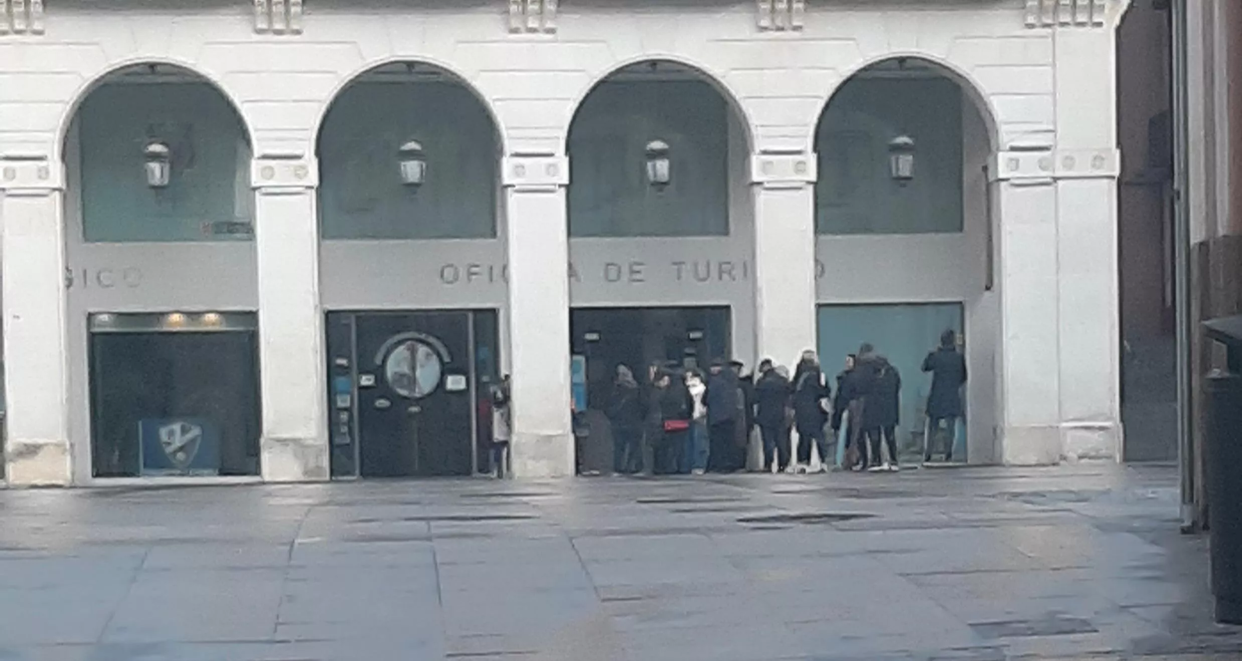 Oficina de Turismo de Huesca.