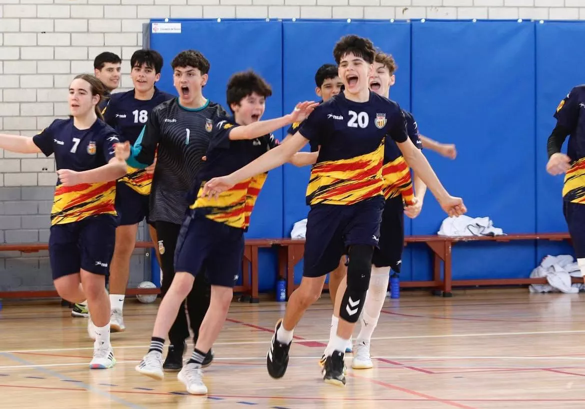 El talento del balonmano oscense llega al CAR de Sierra Nevada