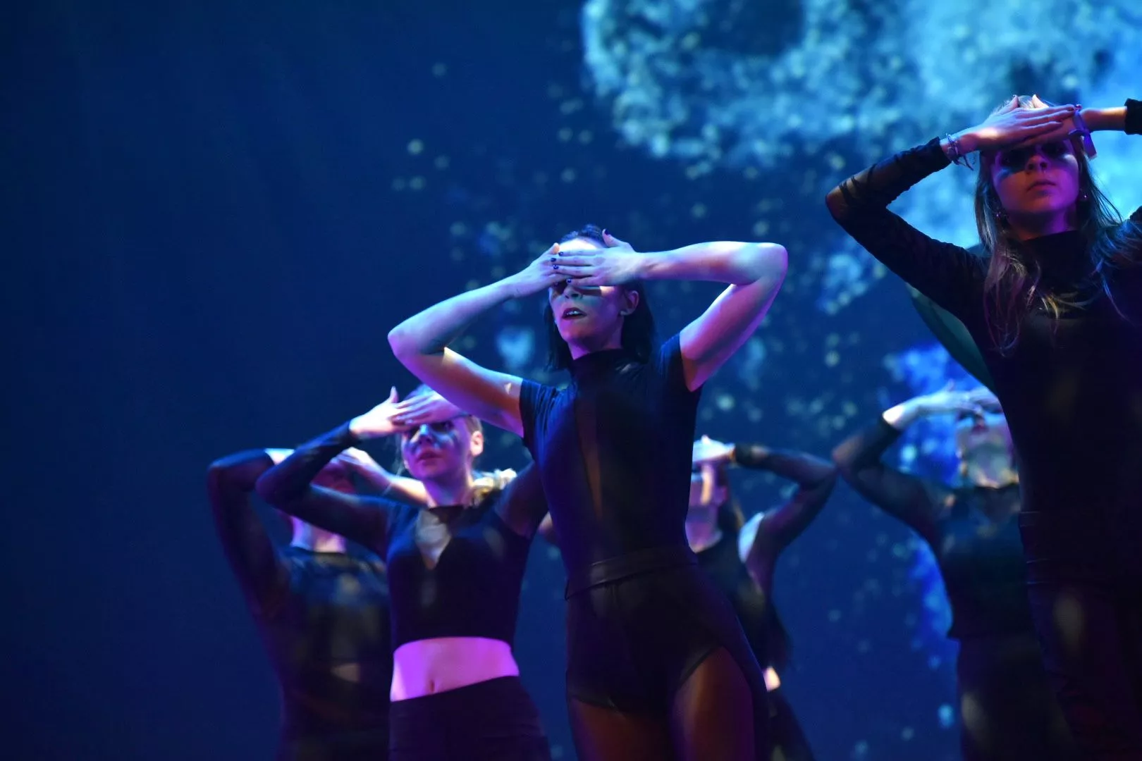 Actuación de Bailalé, en la XXXI Muestra de Danza Ciudad de Huesca. Foto Escuela Bailalé