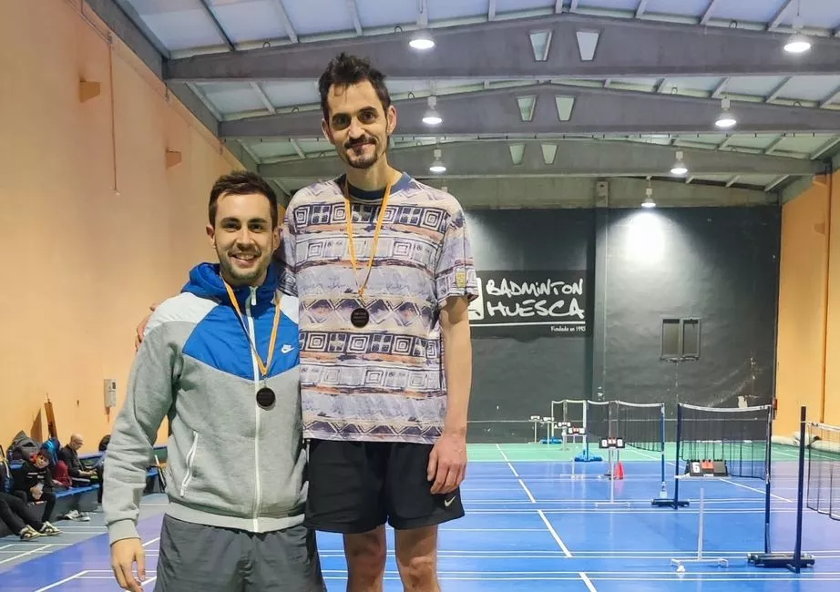 Imágenes del IV Torneo San Vicente de bádminton
