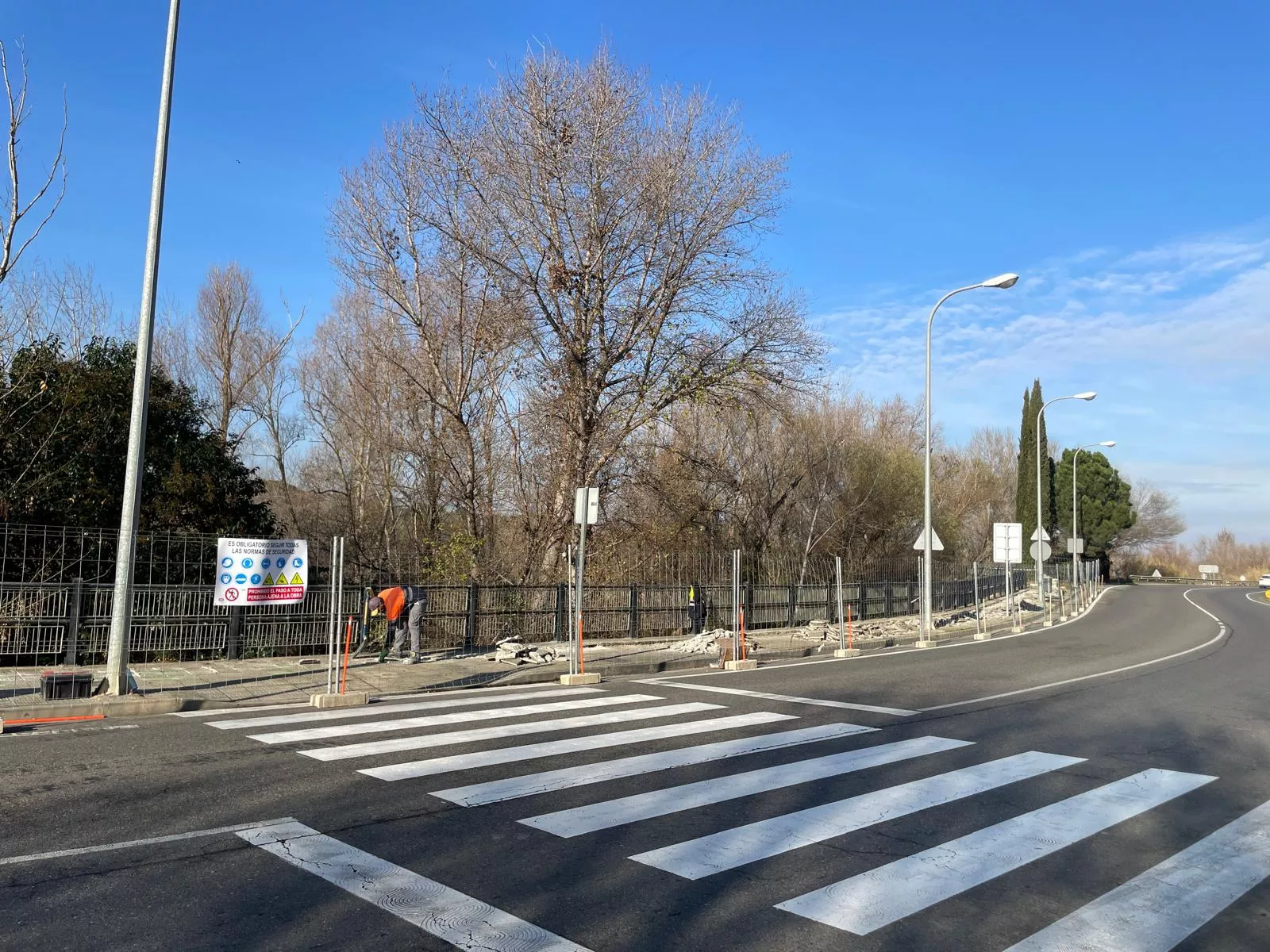 Trabajos de renovación del ramal principal de la red de distribución de agua potable de Fraga. Trabajos de renovación del ramal principal de la red de distribución de agua potable de Fraga.