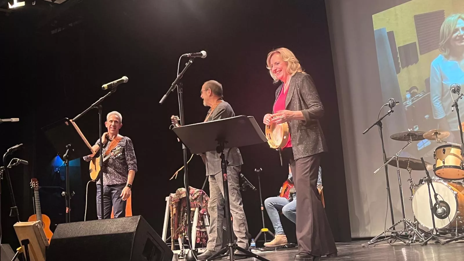 Concierto de Olga y los Ministriles “15 Aniversario” en Huesca. Foto Mercedes Manterola