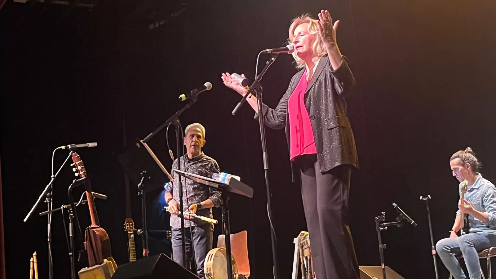 Concierto de Olga y los Ministriles “15 Aniversario” en Huesca. Foto Mercedes Manterola