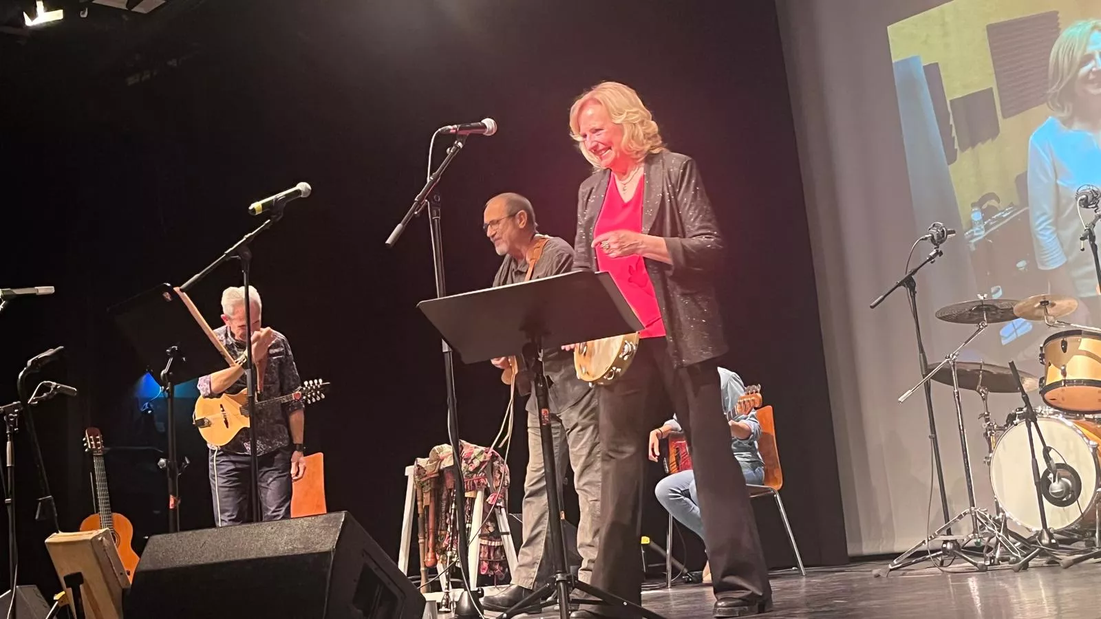 Concierto de Olga y los Ministriles “15 Aniversario” en Huesca. Foto Mercedes Manterola