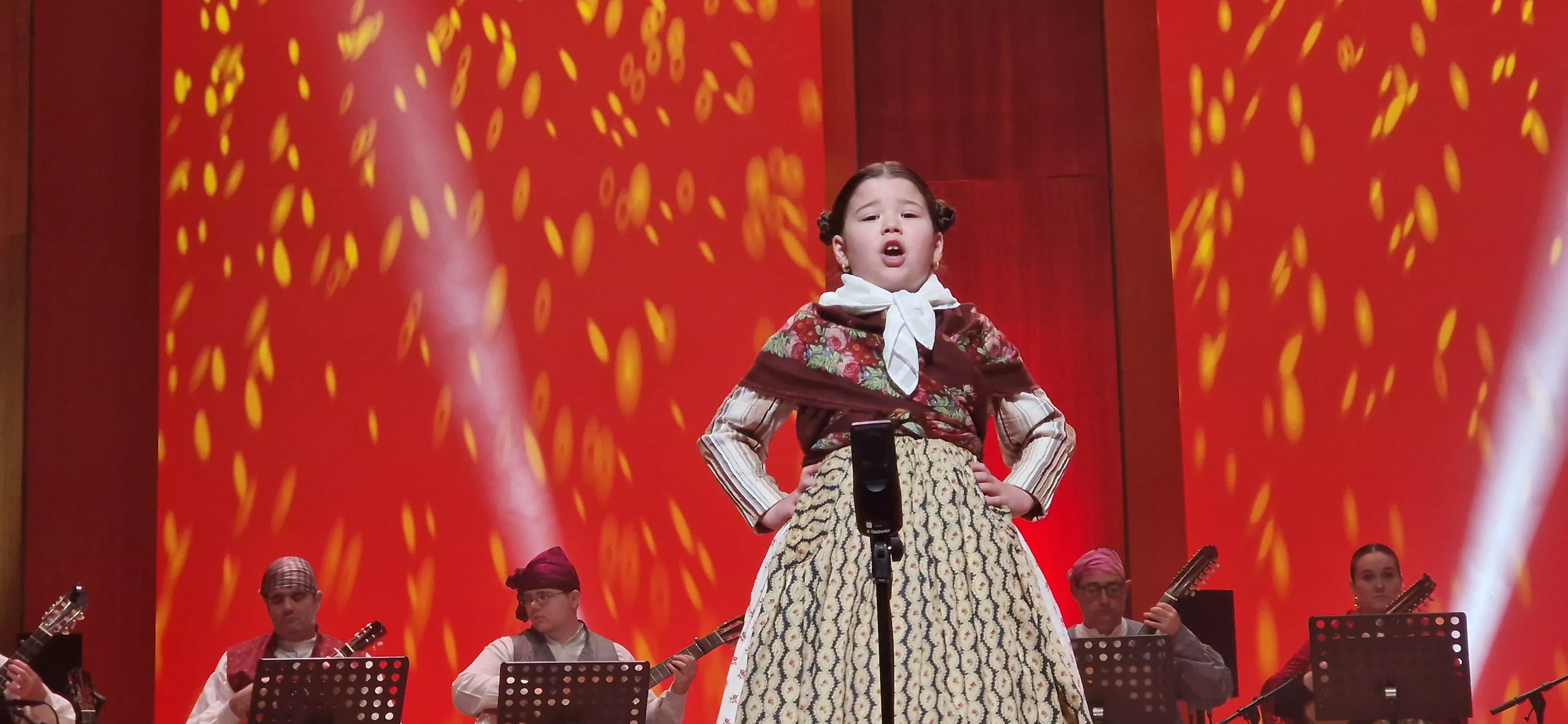 Final benjamín, infantil, juvenil y veteranos del XXXII Certamen Nacional de Jota Ciudad de Huesca. Foto Myriam Martínez