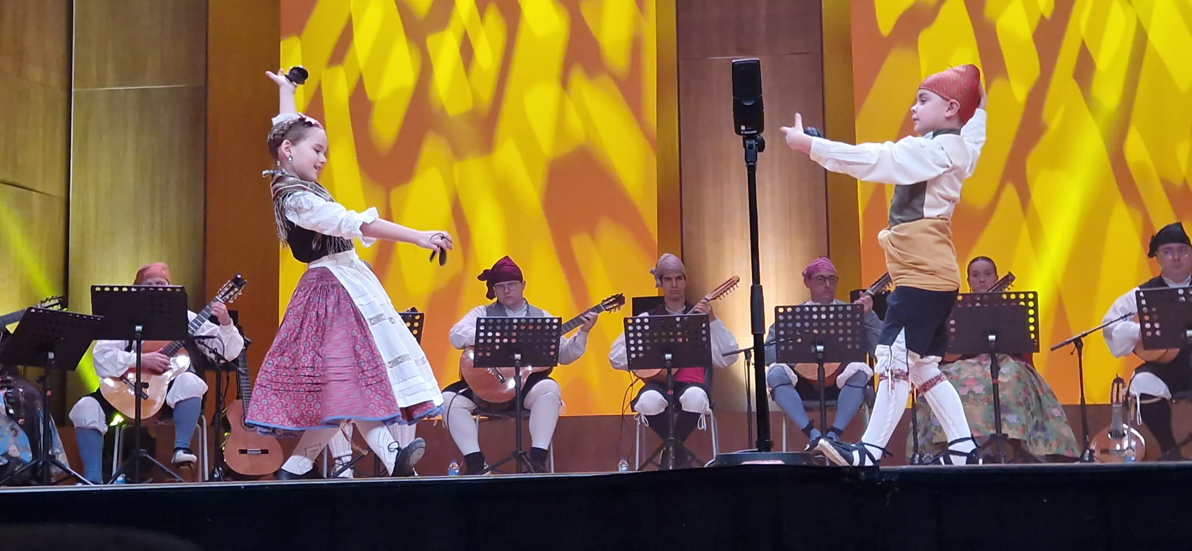 Final benjamín, infantil, juvenil y veteranos del XXXII Certamen Nacional de Jota Ciudad de Huesca. Foto Myriam Martínez