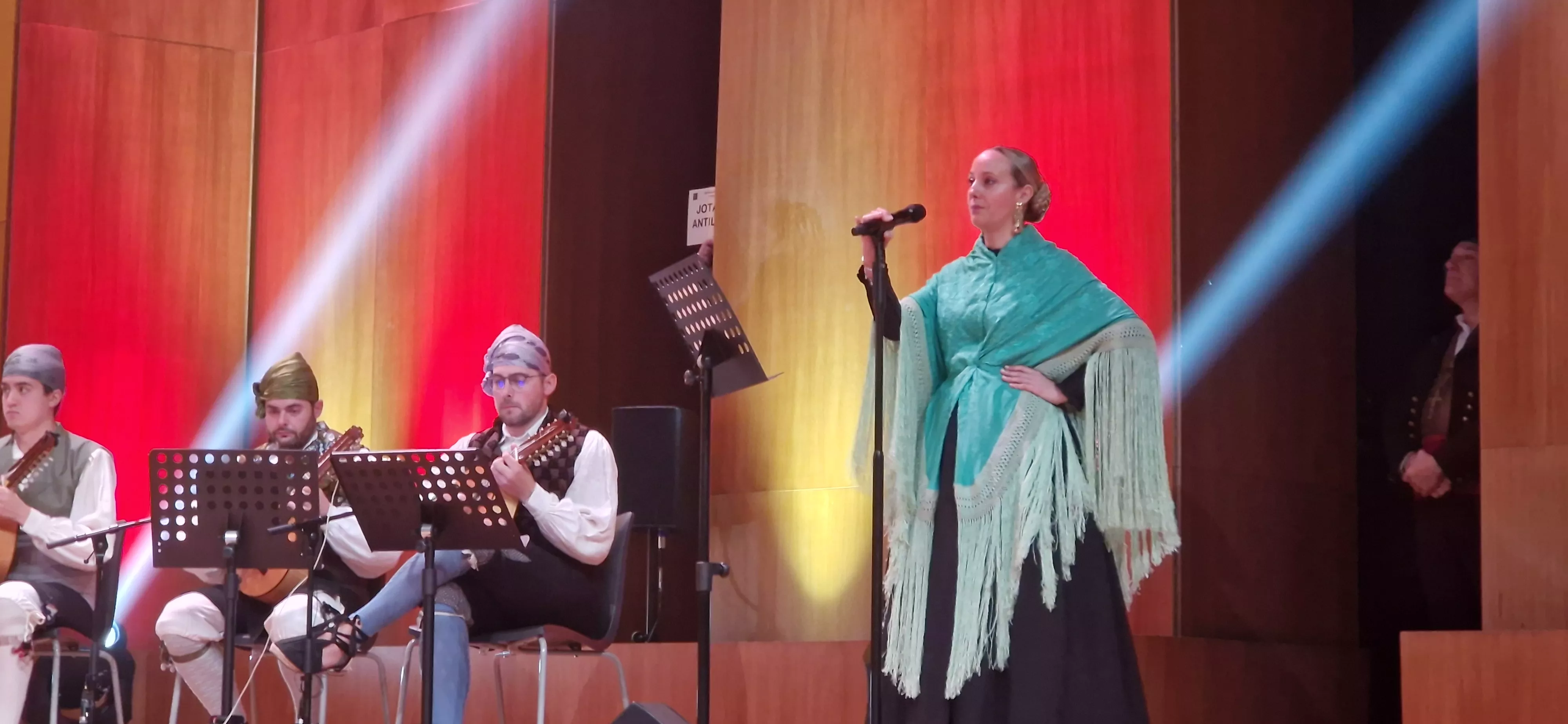 Final benjamín, infantil, juvenil y veteranos del XXXII Certamen Nacional de Jota Ciudad de Huesca. Foto Myriam Martínez