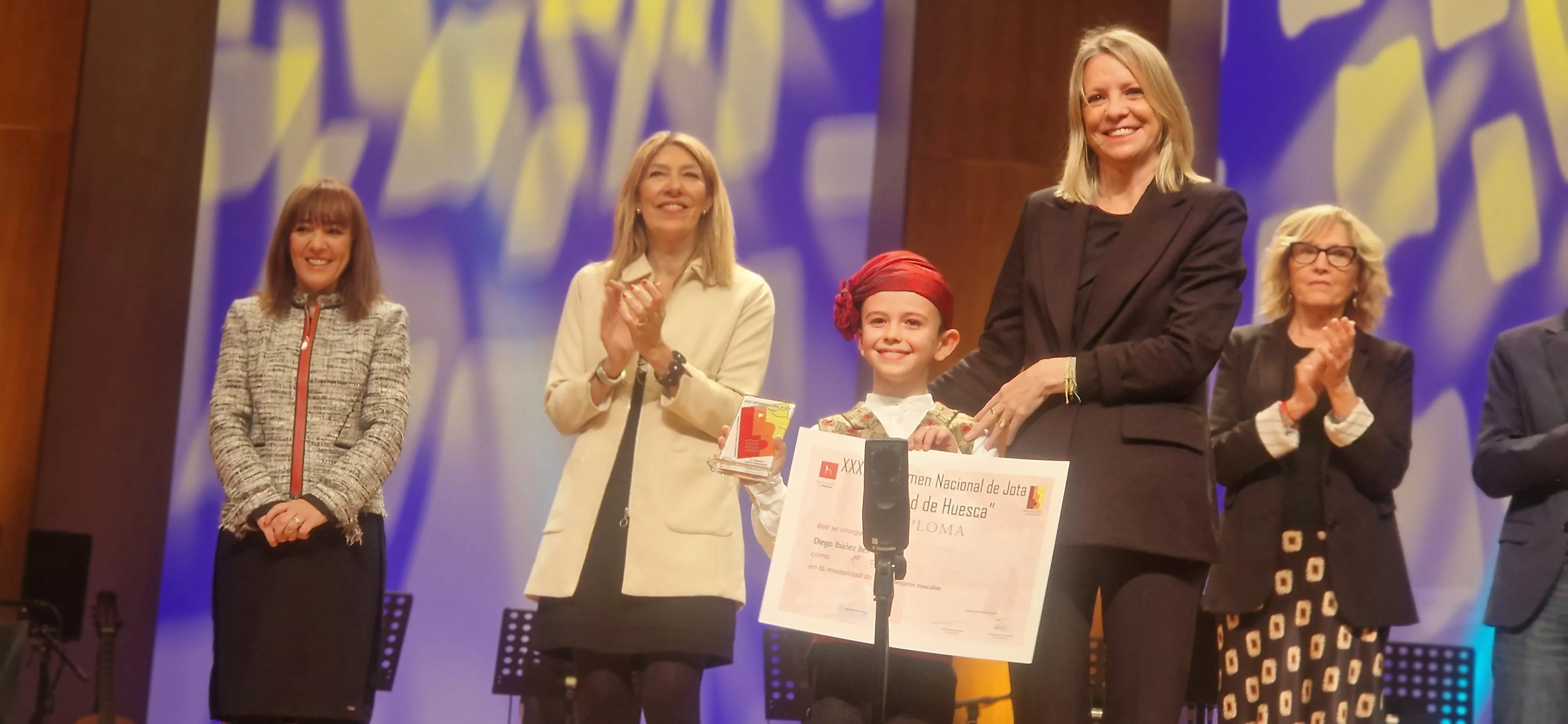 Final benjamín, infantil, juvenil y veteranos del XXXII Certamen Nacional de Jota Ciudad de Huesca. Foto Myriam Martínez