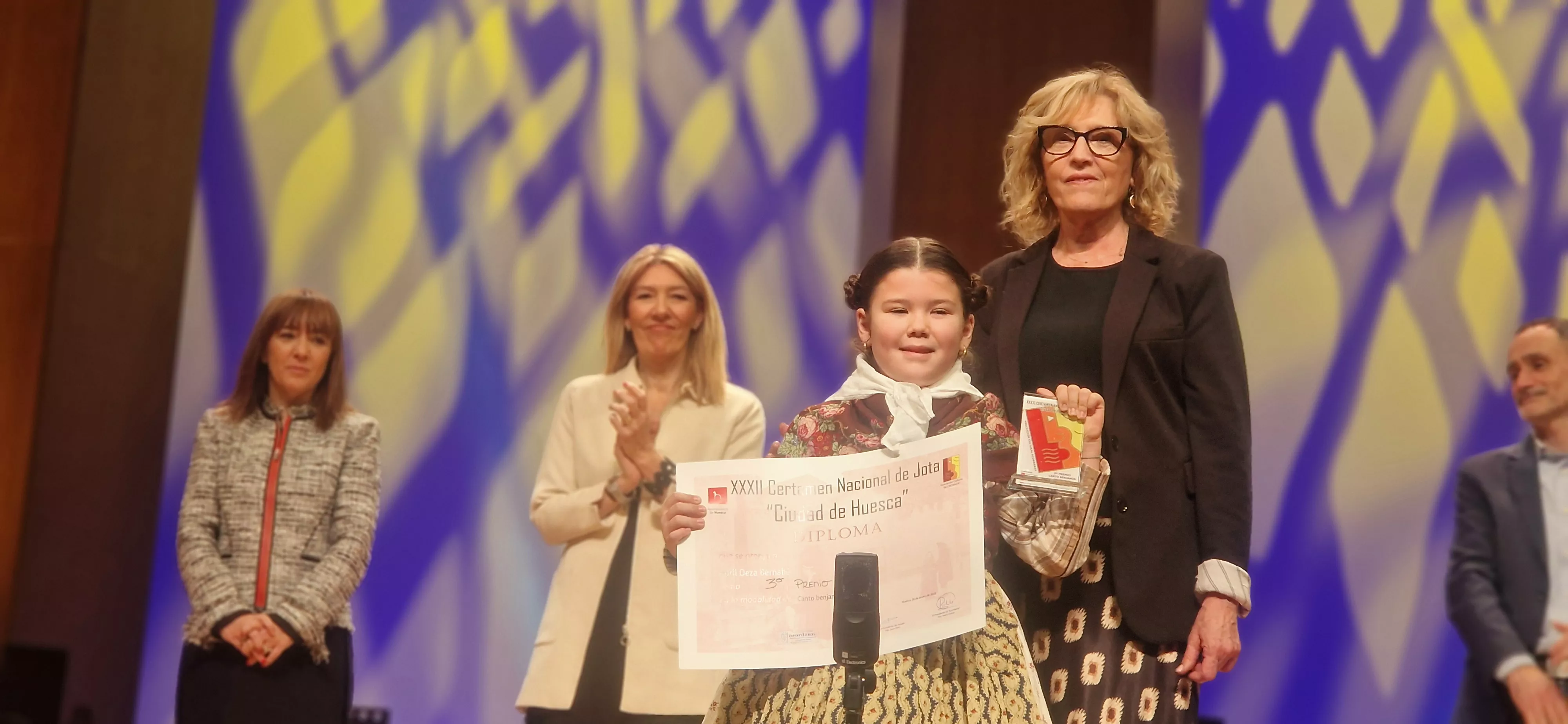 Final benjamín, infantil, juvenil y veteranos del XXXII Certamen Nacional de Jota Ciudad de Huesca. Foto Myriam Martínez