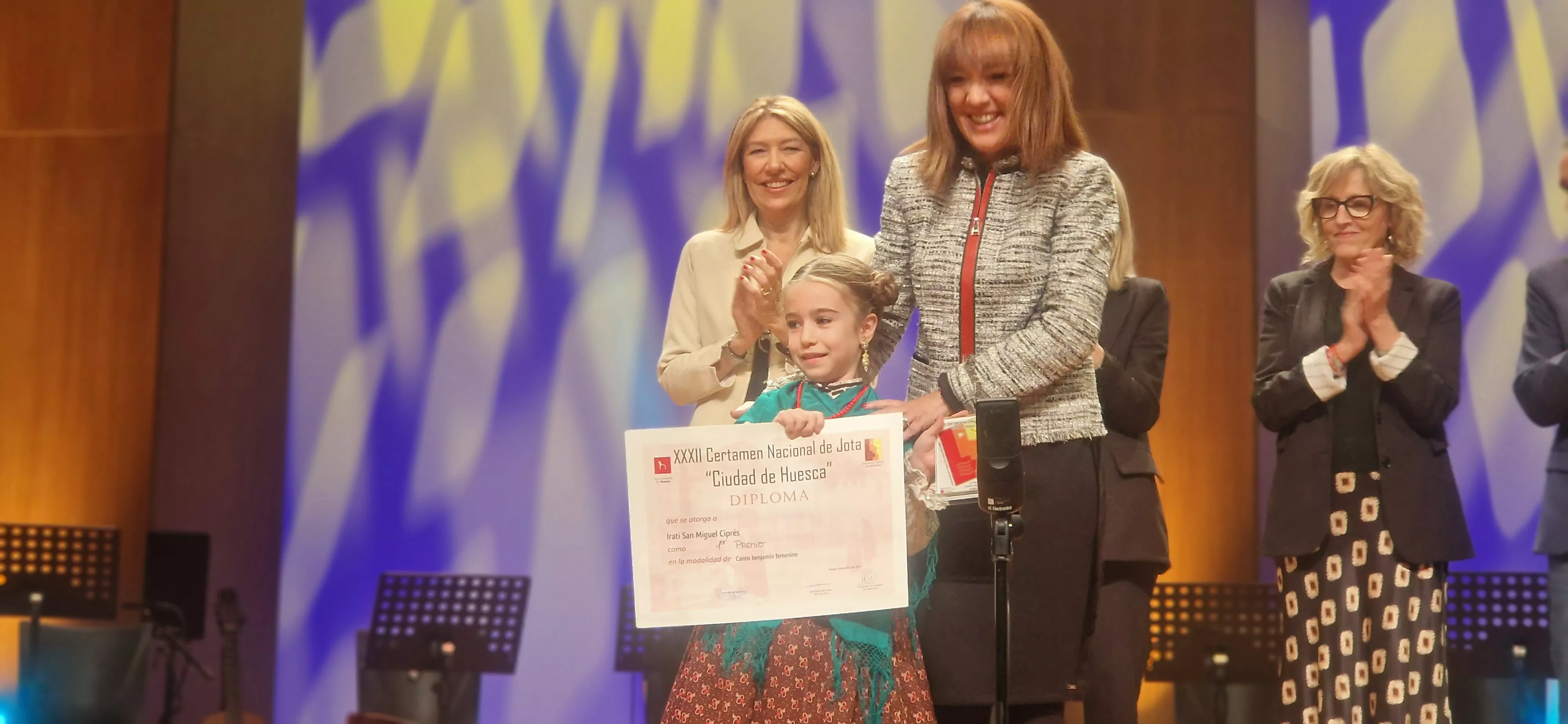 Final benjamín, infantil, juvenil y veteranos del XXXII Certamen Nacional de Jota Ciudad de Huesca. Foto Myriam Martínez