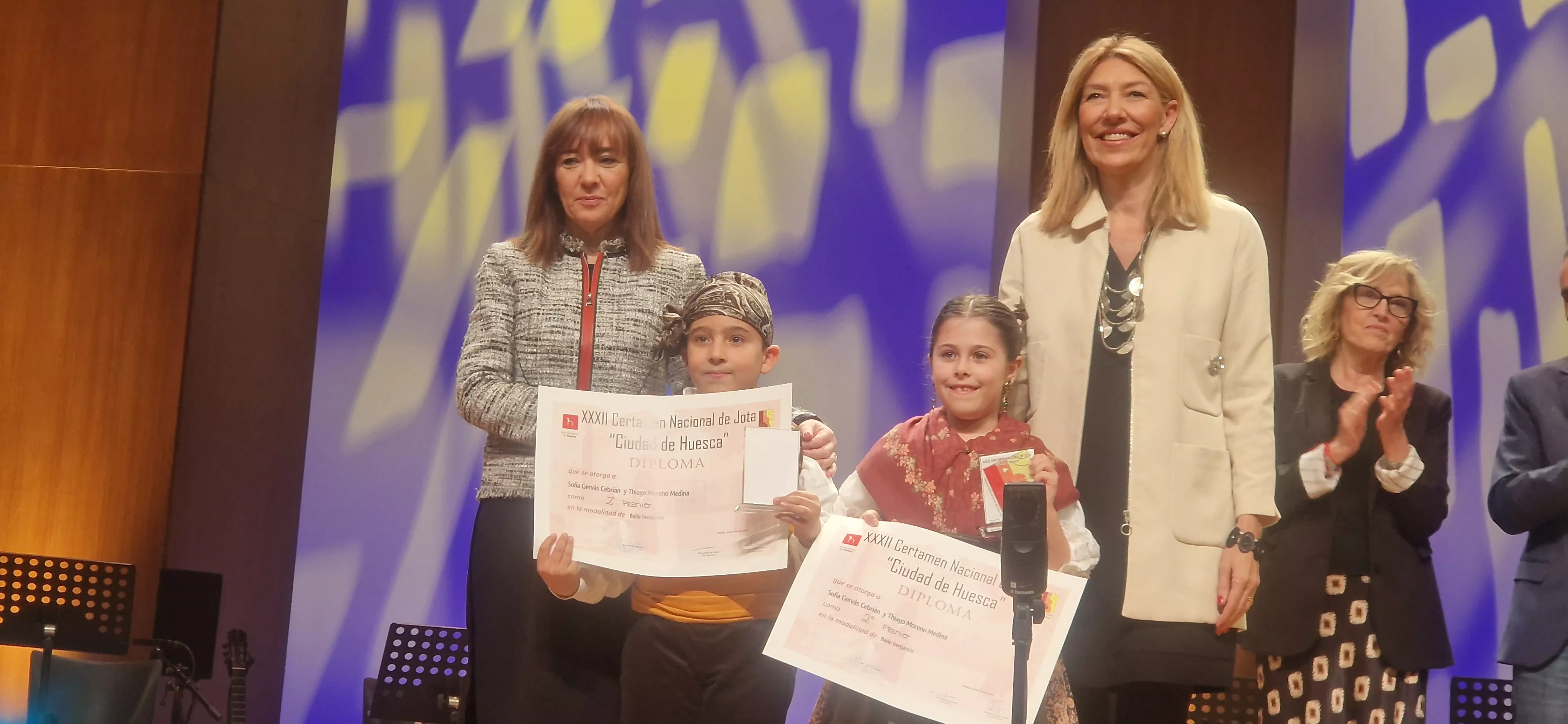 Final benjamín, infantil, juvenil y veteranos del XXXII Certamen Nacional de Jota Ciudad de Huesca. Foto Myriam Martínez