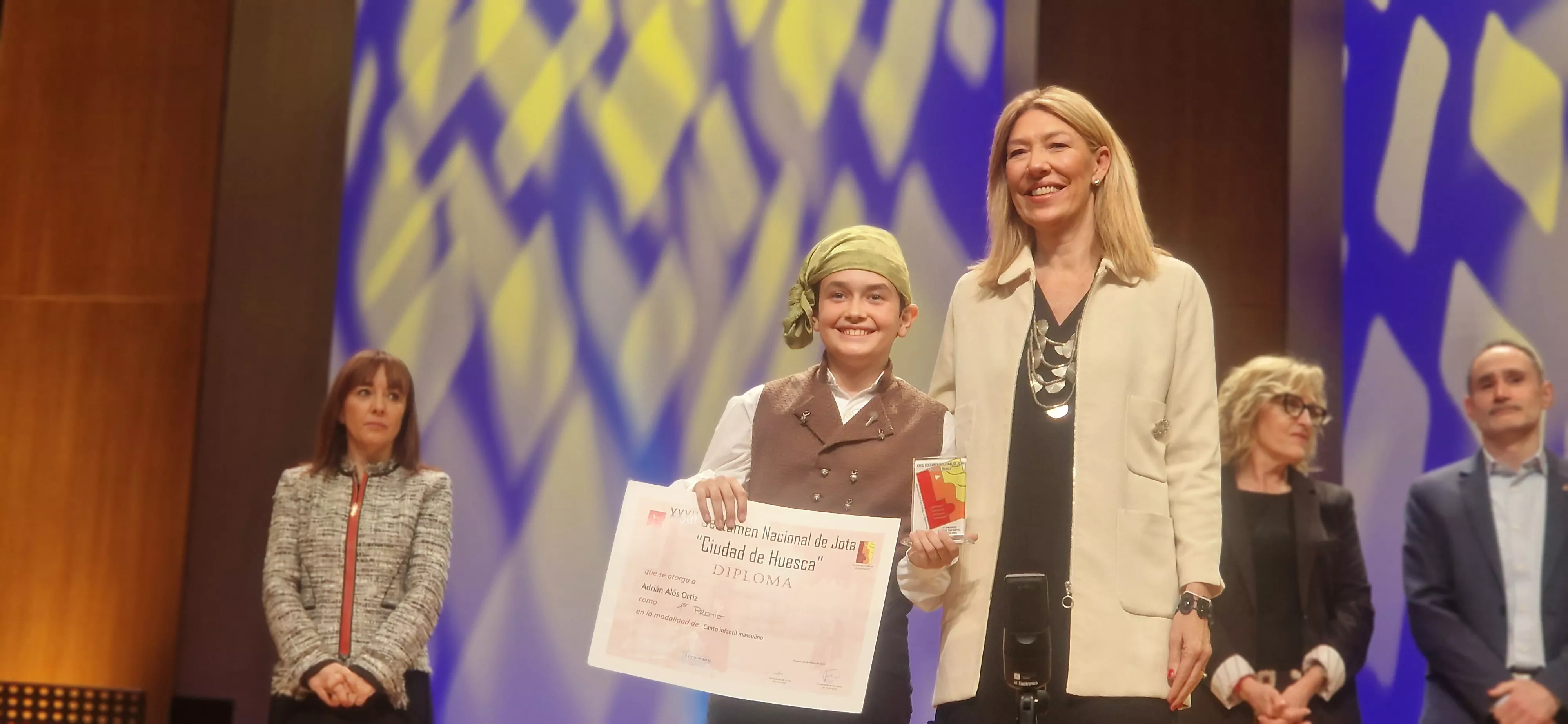 Final benjamín, infantil, juvenil y veteranos del XXXII Certamen Nacional de Jota Ciudad de Huesca. Foto Myriam Martínez
