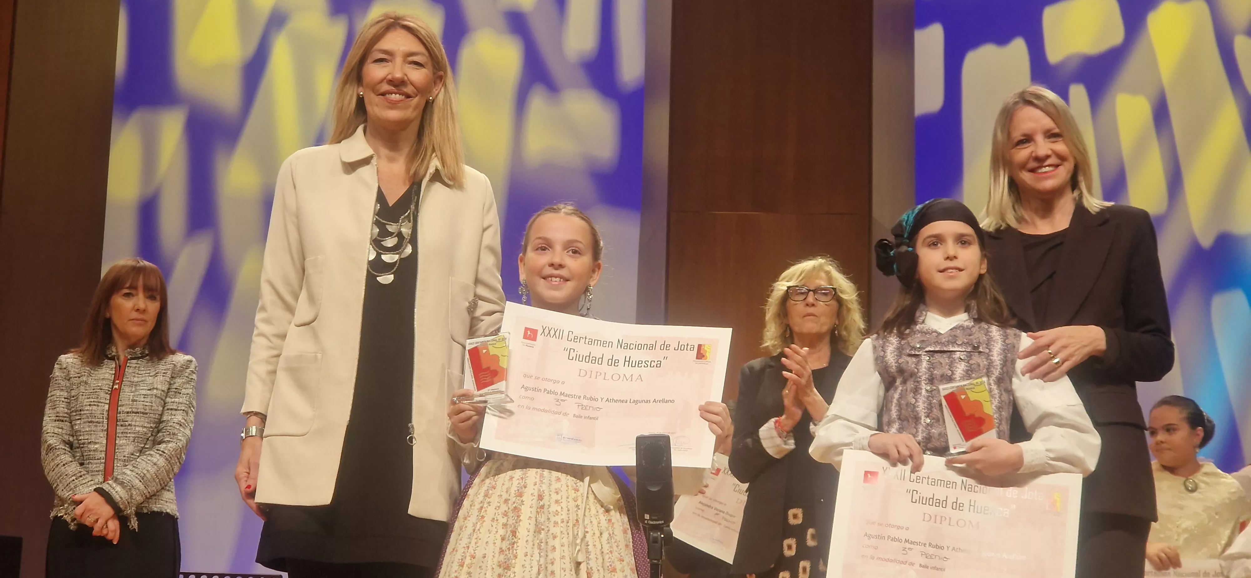 Final benjamín, infantil, juvenil y veteranos del XXXII Certamen Nacional de Jota Ciudad de Huesca. Foto Myriam Martínez