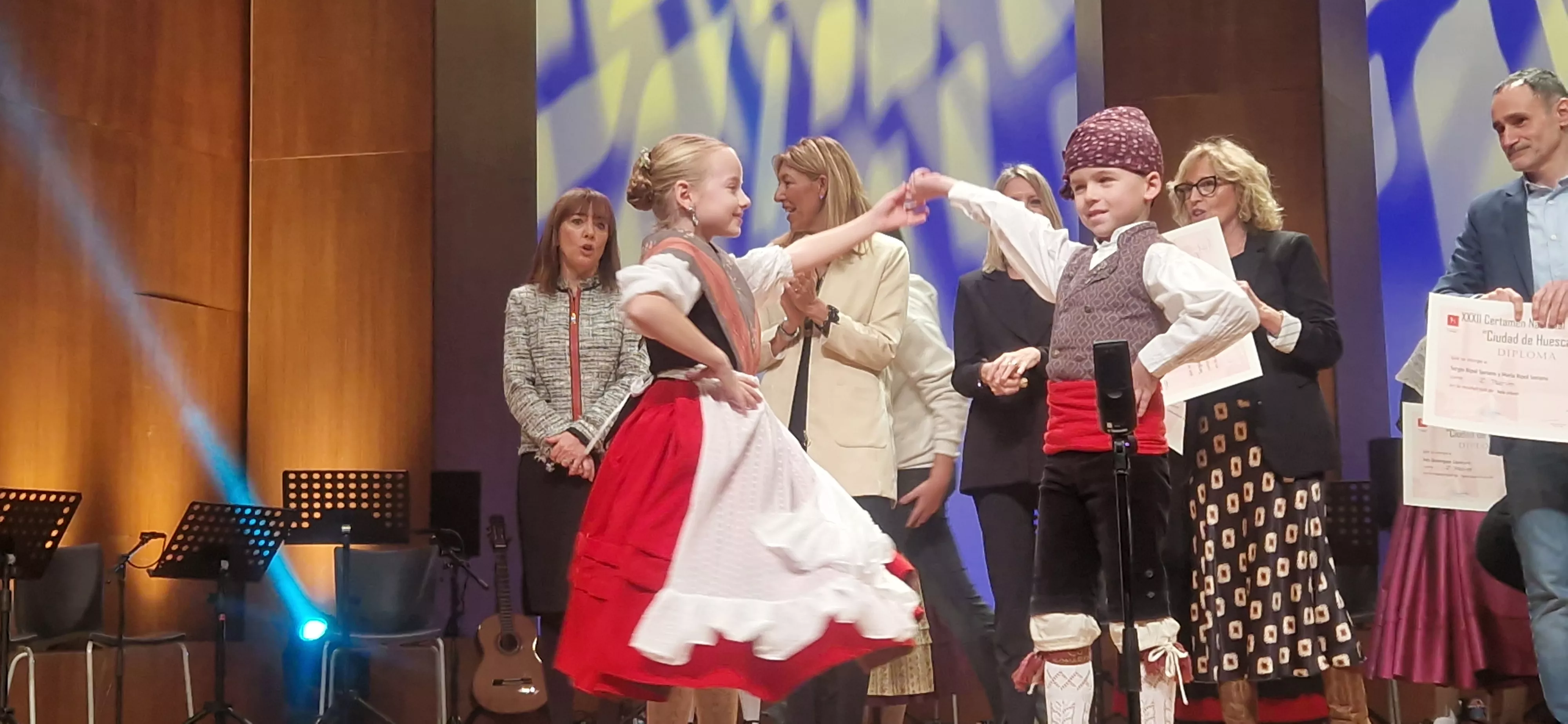 Final benjamín, infantil, juvenil y veteranos del XXXII Certamen Nacional de Jota Ciudad de Huesca. Foto Myriam Martínez