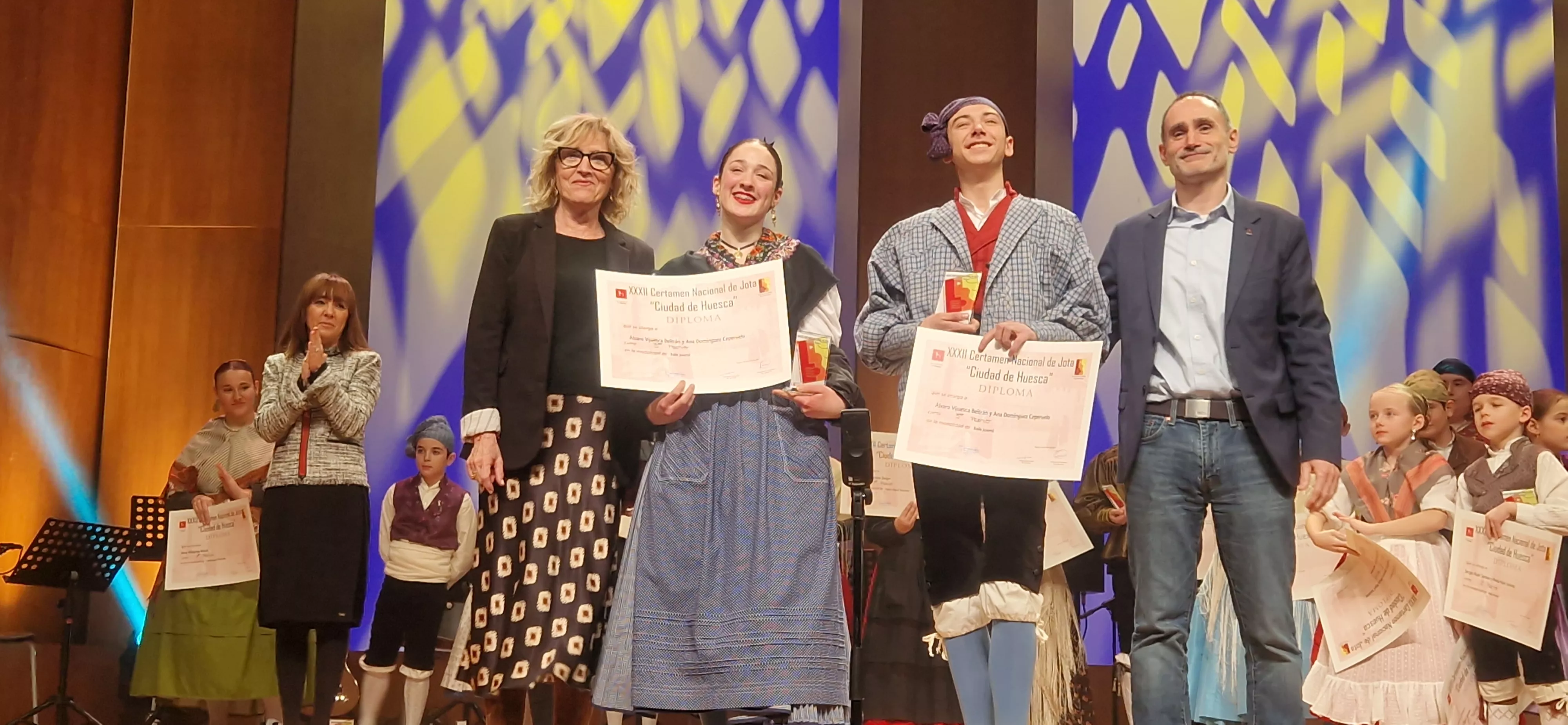 Final benjamín, infantil, juvenil y veteranos del XXXII Certamen Nacional de Jota Ciudad de Huesca. Foto Myriam Martínez