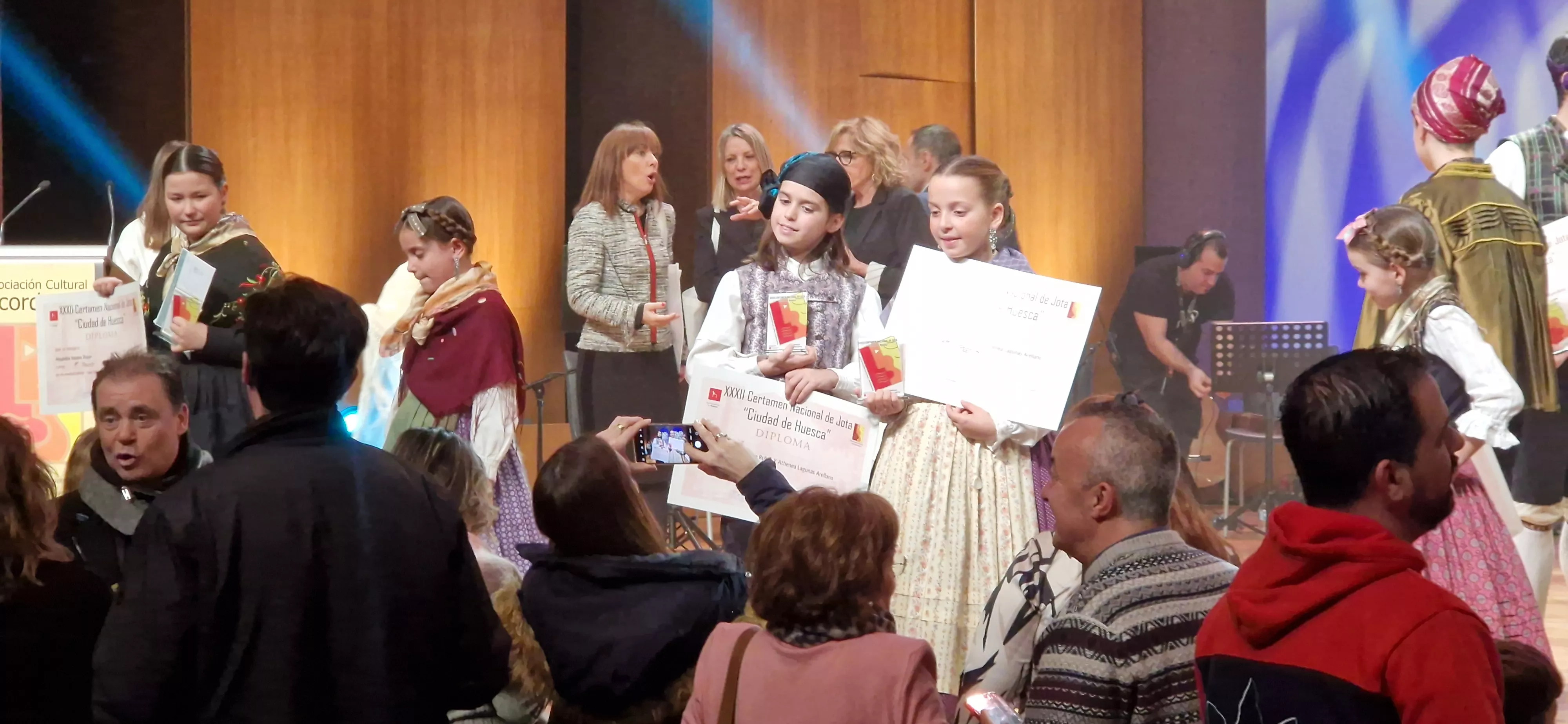 Final benjamín, infantil, juvenil y veteranos del XXXII Certamen Nacional de Jota Ciudad de Huesca. Foto Myriam Martínez