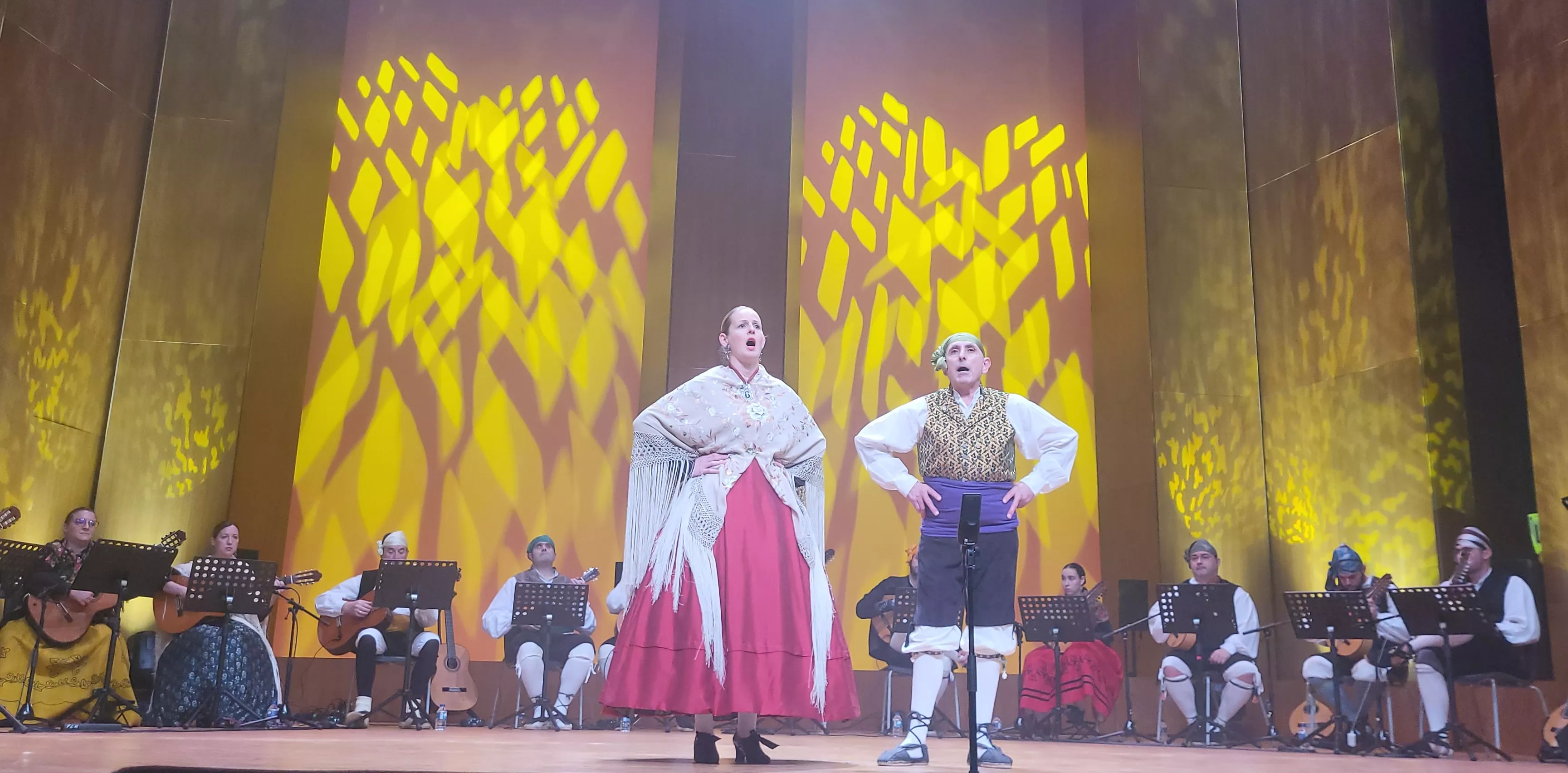 Final de canto, baile y dúos y el extraordinario del Certamen Nacional de Jota Ciudad de Huesca. Foto Mercedes Manterola