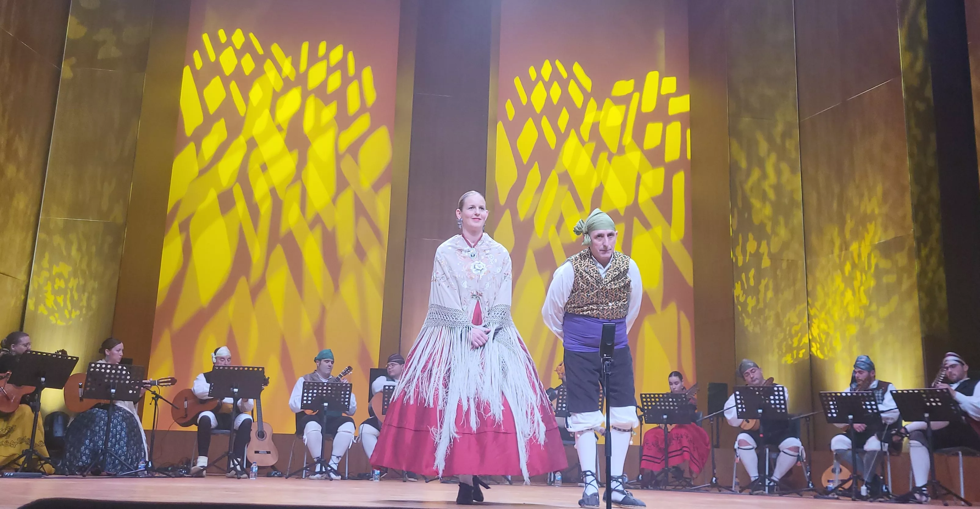 Final de canto, baile y dúos y el extraordinario del Certamen Nacional de Jota Ciudad de Huesca. Foto Mercedes Manterola