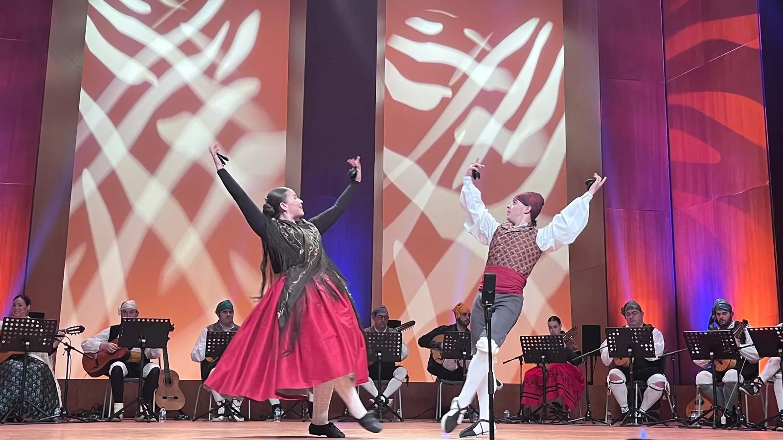 Final de canto, baile y dúos y el extraordinario del Certamen Nacional de Jota Ciudad de Huesca. Foto Mercedes Manterola