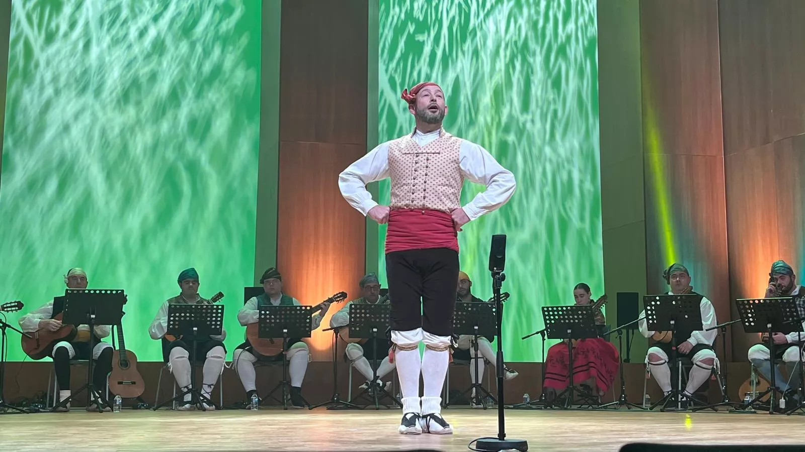 Final de canto, baile y dúos y el extraordinario del Certamen Nacional de Jota Ciudad de Huesca. Foto Mercedes Manterola
