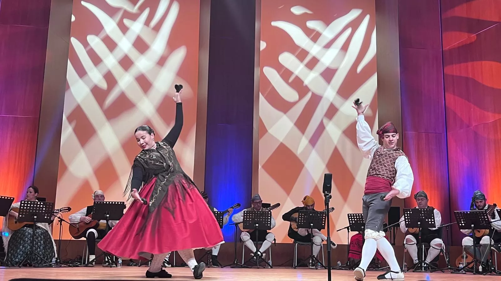 Final de canto, baile y dúos y el extraordinario del Certamen Nacional de Jota Ciudad de Huesca. Foto Mercedes Manterola