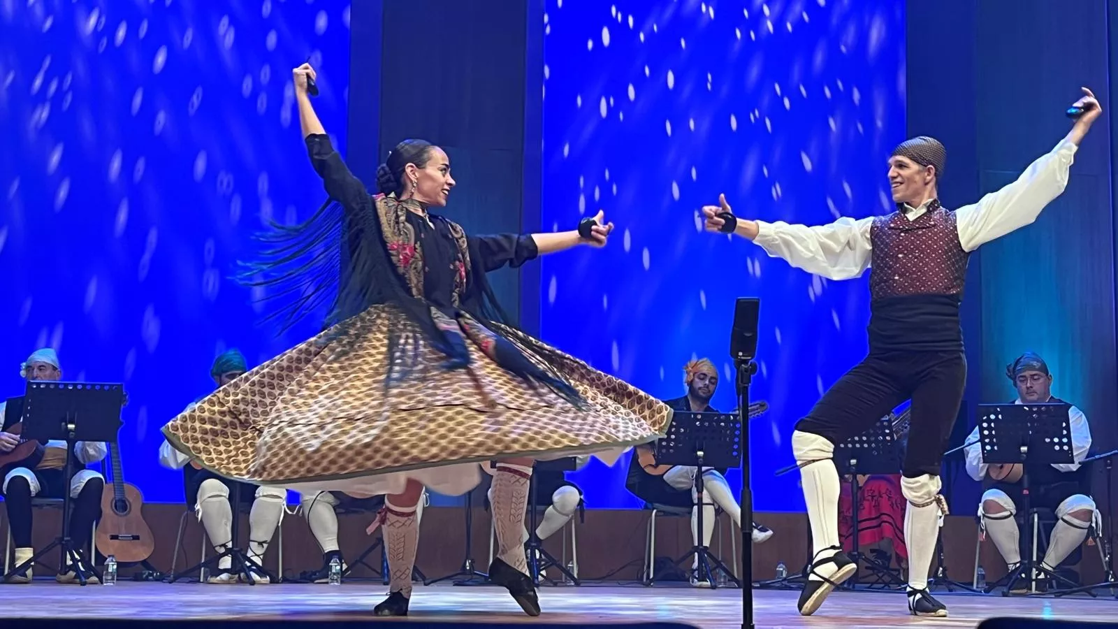 Final de canto, baile y dúos y el extraordinario del Certamen Nacional de Jota Ciudad de Huesca. Foto Mercedes Manterola