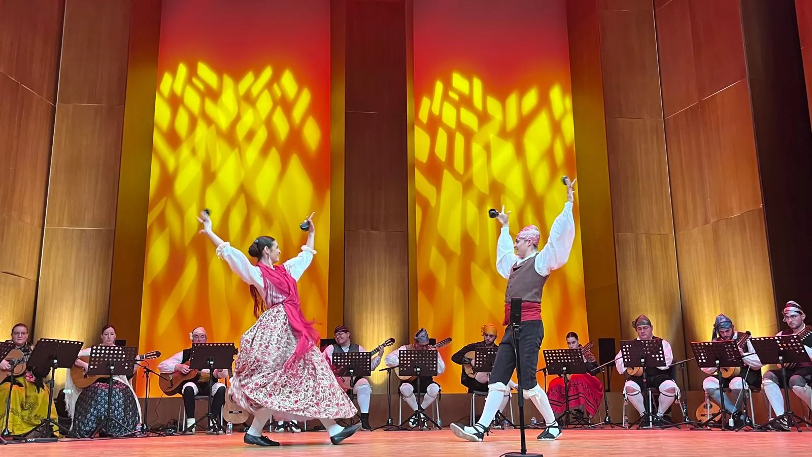 Final de canto, baile y dúos y el extraordinario del Certamen Nacional de Jota Ciudad de Huesca. Foto Mercedes Manterola