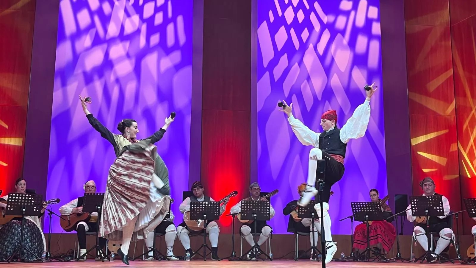 Final de canto, baile y dúos y el extraordinario del Certamen Nacional de Jota Ciudad de Huesca. Foto Mercedes Manterola