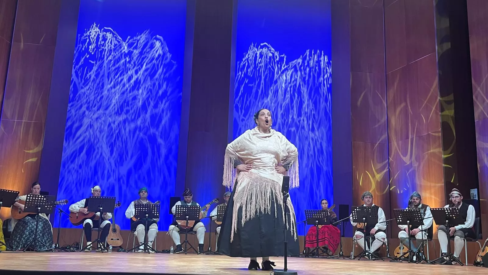 Final de canto, baile y dúos y el extraordinario del Certamen Nacional de Jota Ciudad de Huesca. Foto Mercedes Manterola