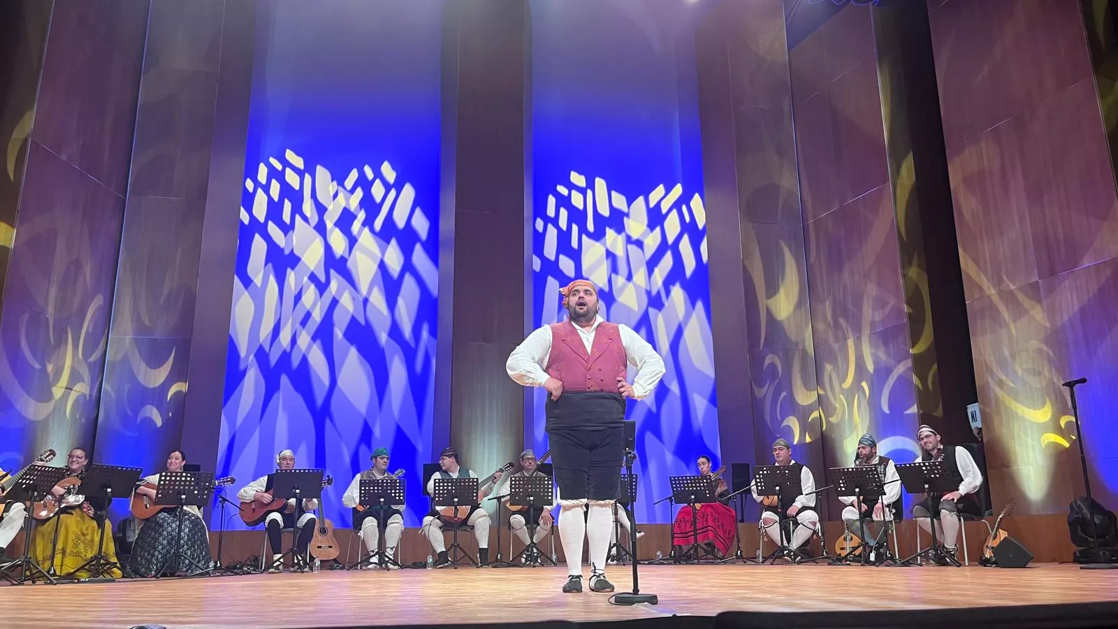 Final de canto, baile y dúos y el extraordinario del Certamen Nacional de Jota Ciudad de Huesca. Foto Mercedes Manterola